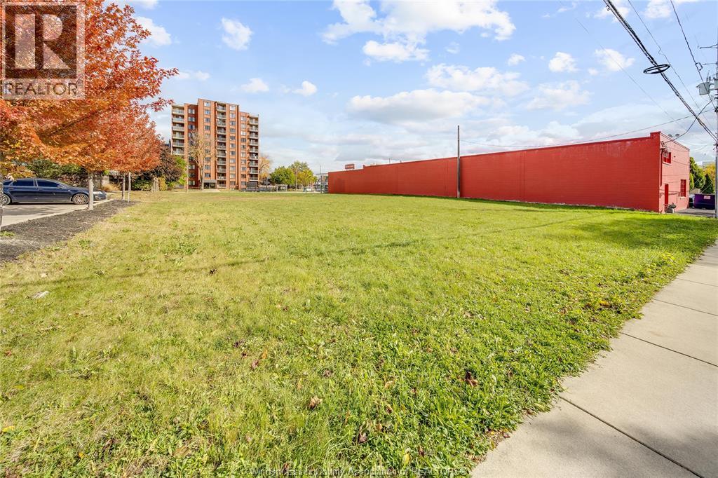 1181 Ouellette Avenue, Windsor, ON