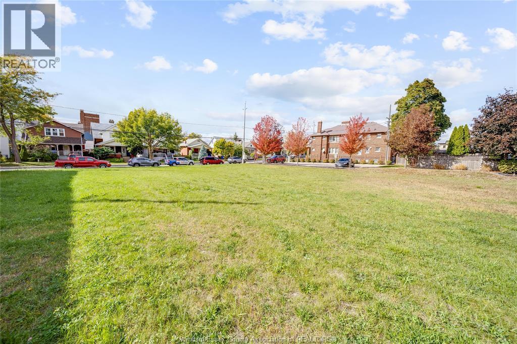 1181 Ouellette Avenue, Windsor, ON