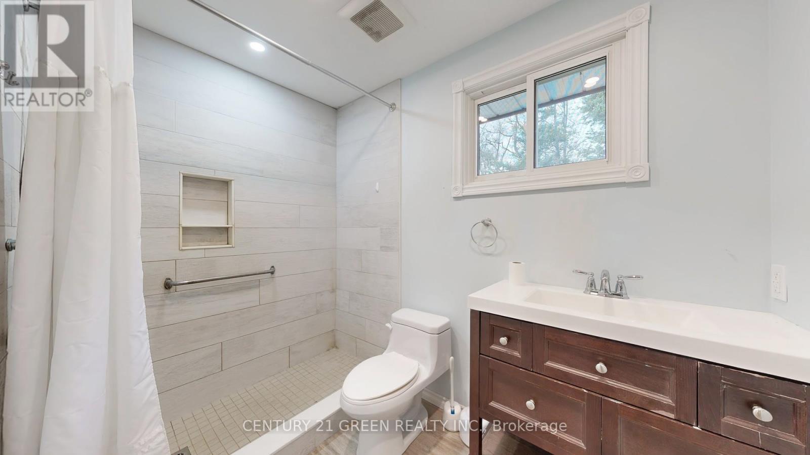 71 Wiesenweg, Scugog, ON - Indoor Photo Showing Bathroom