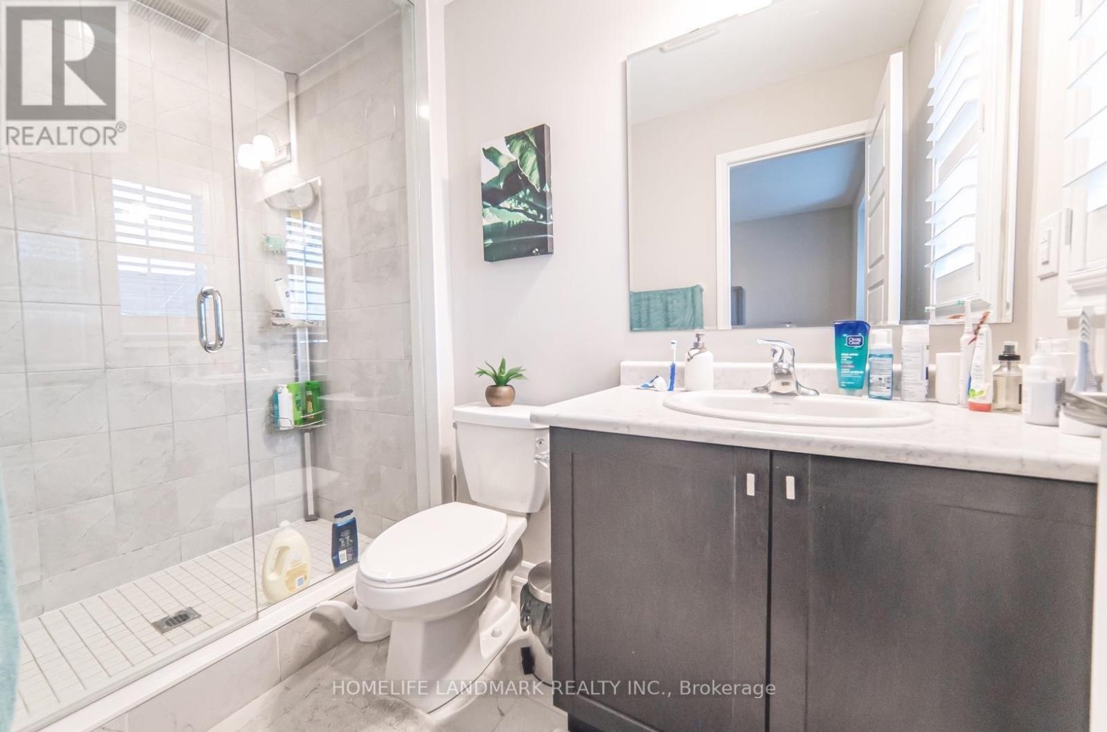 875 Cactus Point, Milton, ON - Indoor Photo Showing Bathroom