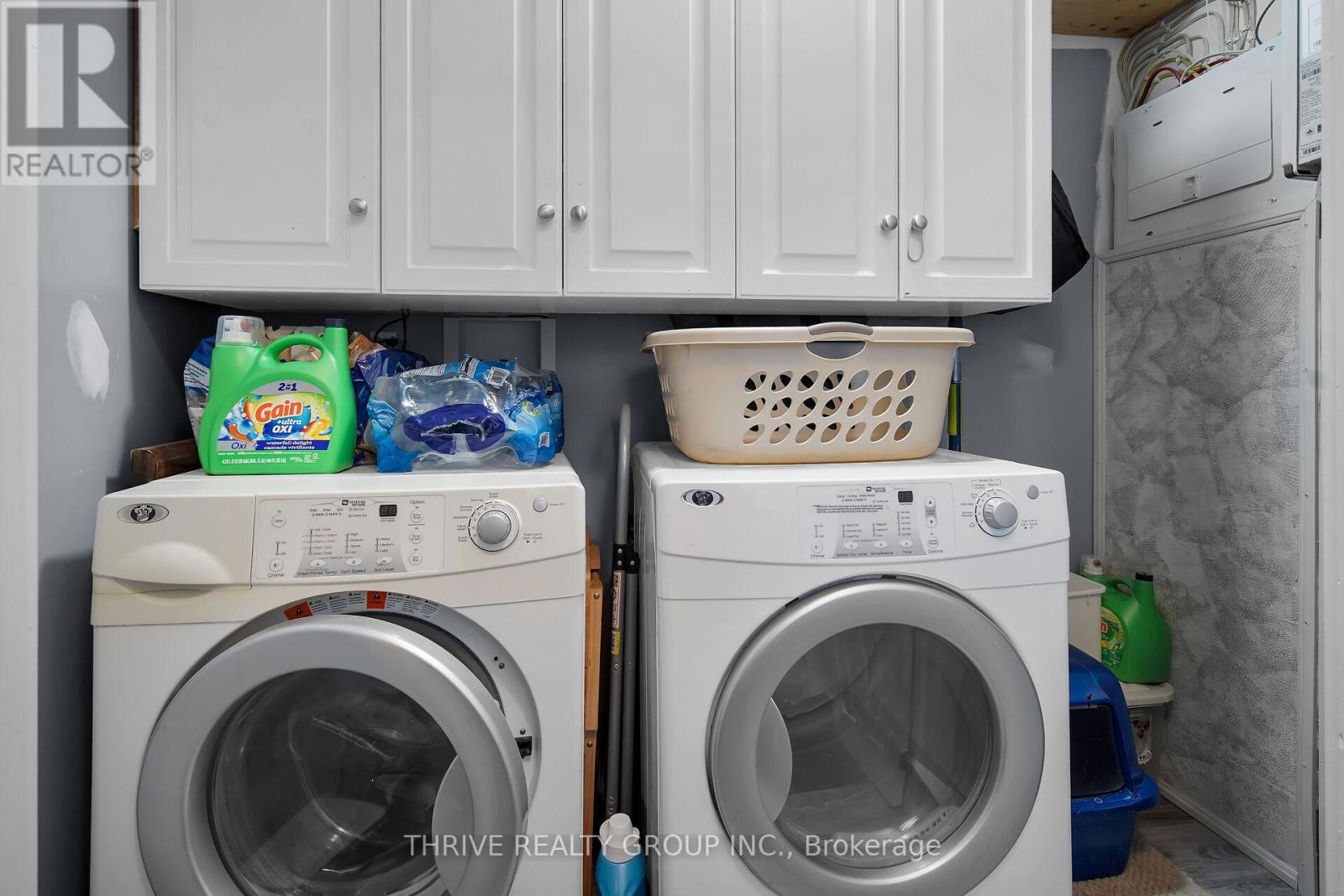 136 Victoria Street, Southwest Middlesex (Glencoe), ON - Indoor Photo Showing Laundry Room