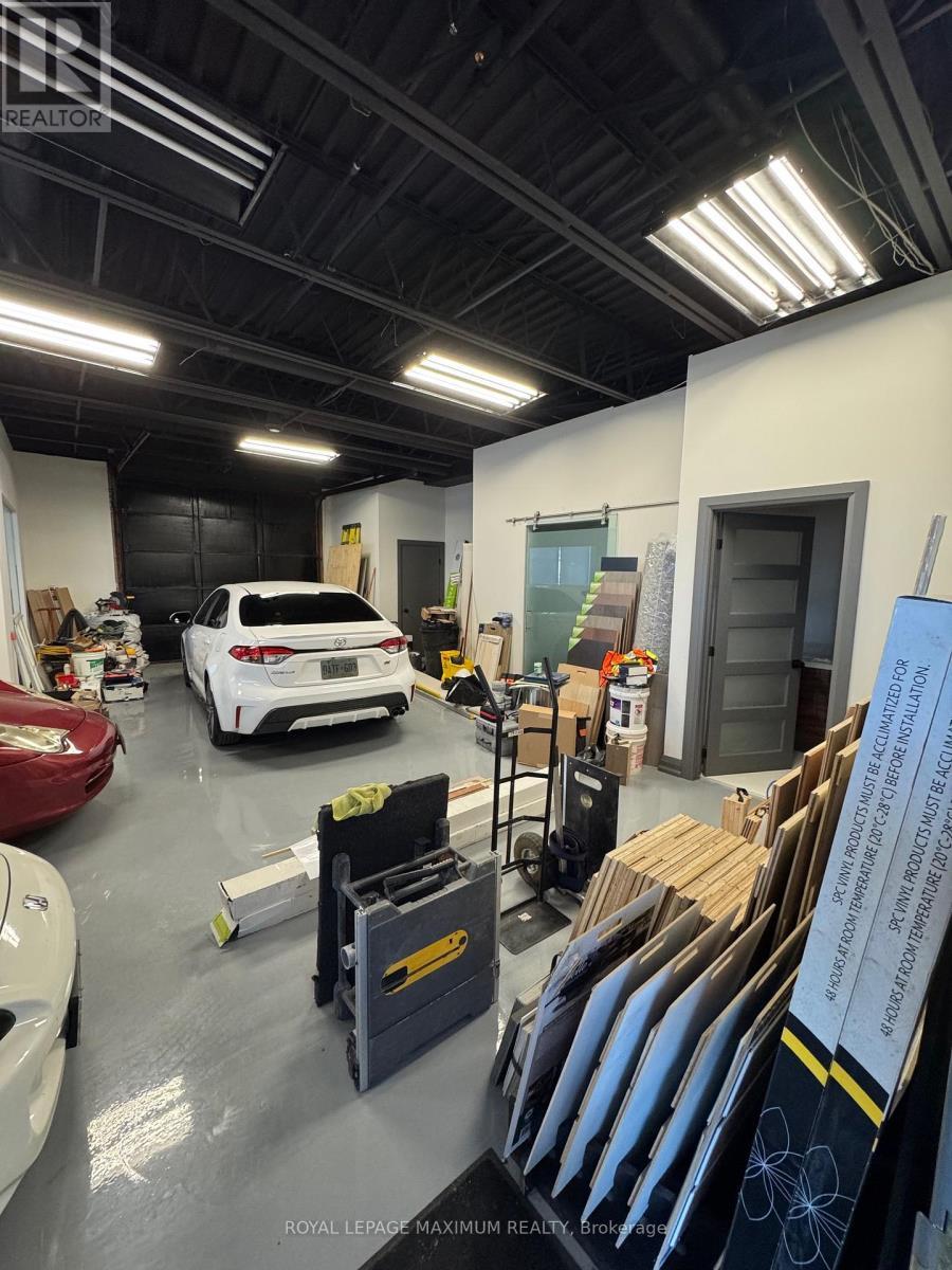 15 - 67 Rodinea Road, Vaughan, ON