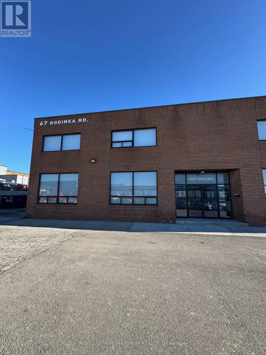 15 - 67 Rodinea Road, Vaughan, ON