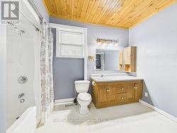461 4 piece bathroom -