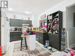 463 Kitchen -