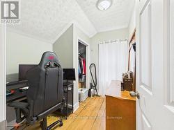 463 Bedroom office -