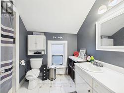 463 Second floor bathroom -