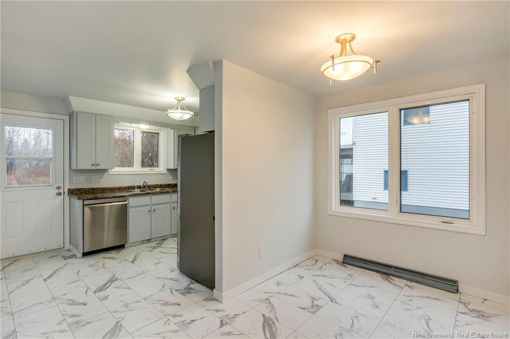 31-33 Kelly Rd, Moncton, NB