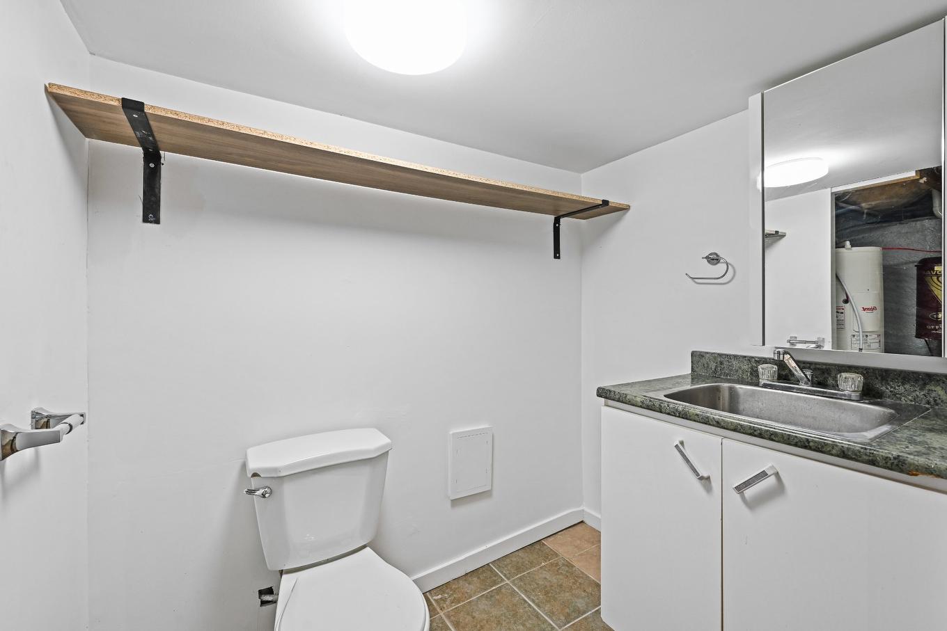 Salle d'eau - 922 Rue St-Jacques, Saint-Jean-Sur-Richelieu, QC - Indoor Photo Showing Bathroom