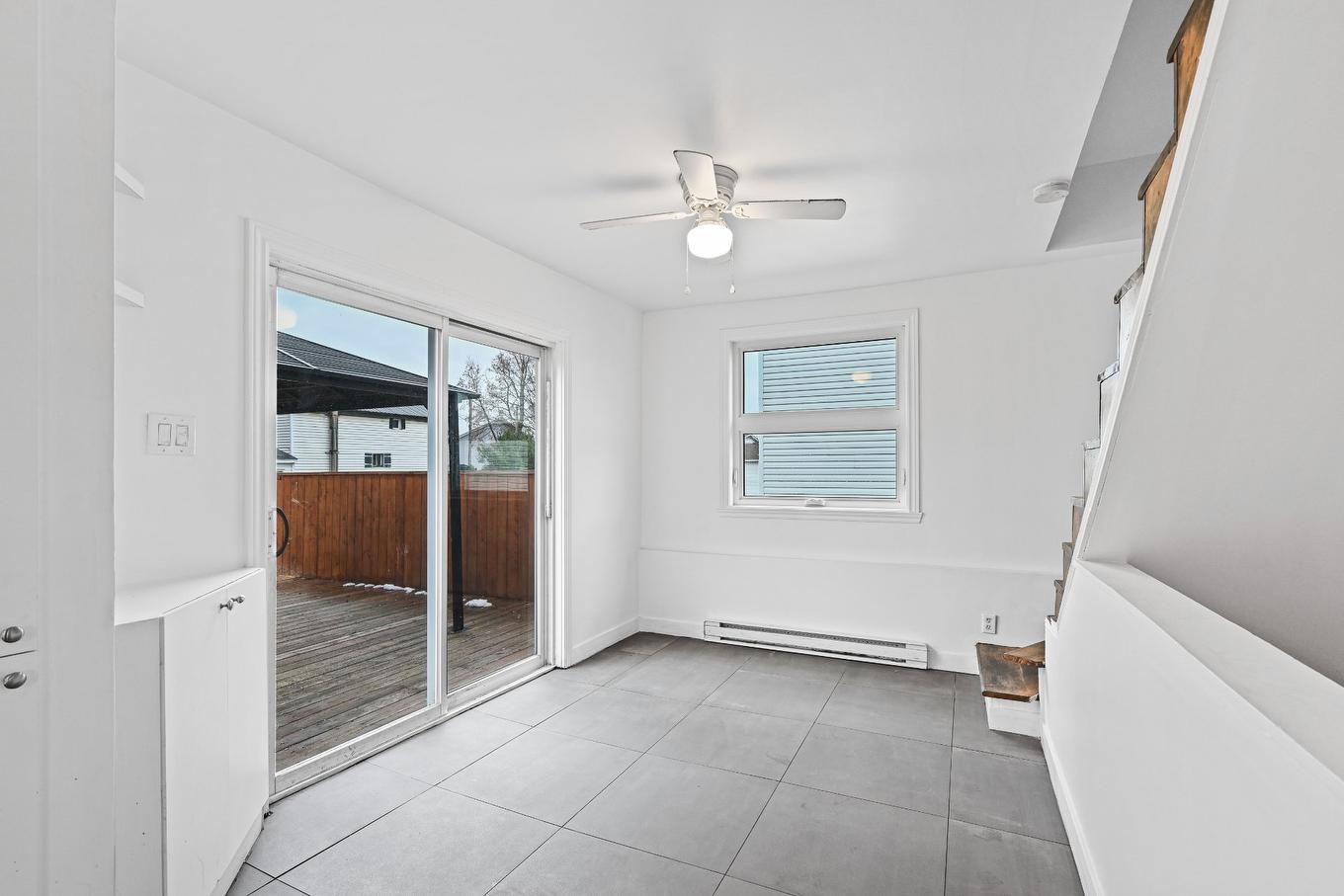 Salle à manger - 922 Rue St-Jacques, Saint-Jean-Sur-Richelieu, QC - Indoor Photo Showing Other Room