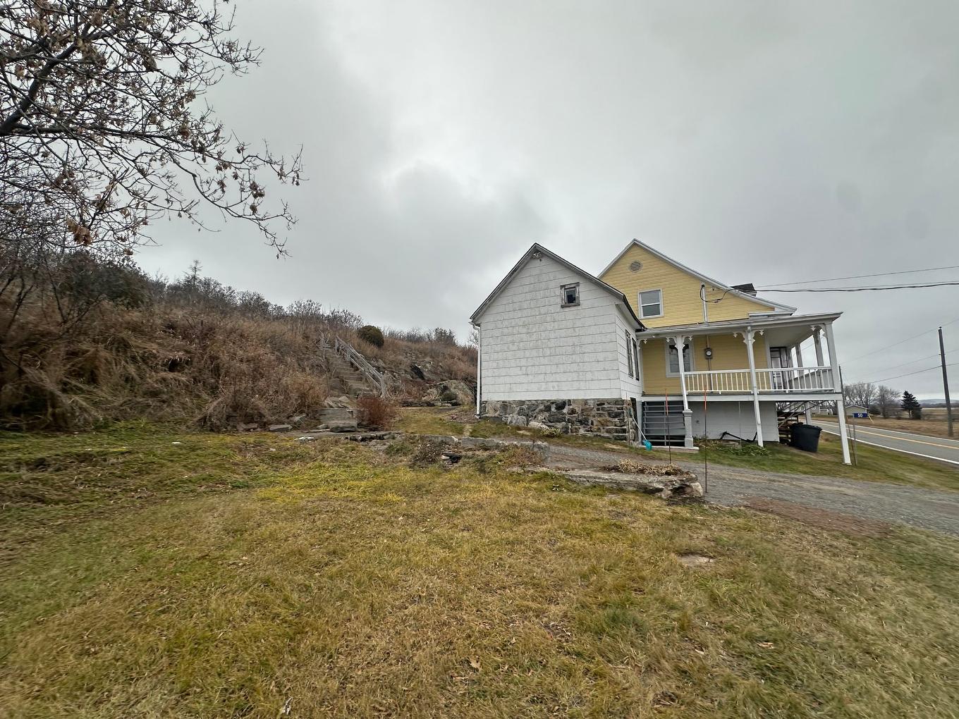 Frontage - 50 Route 132 O., Saint-Denis-De La Bouteillerie, QC - Outdoor