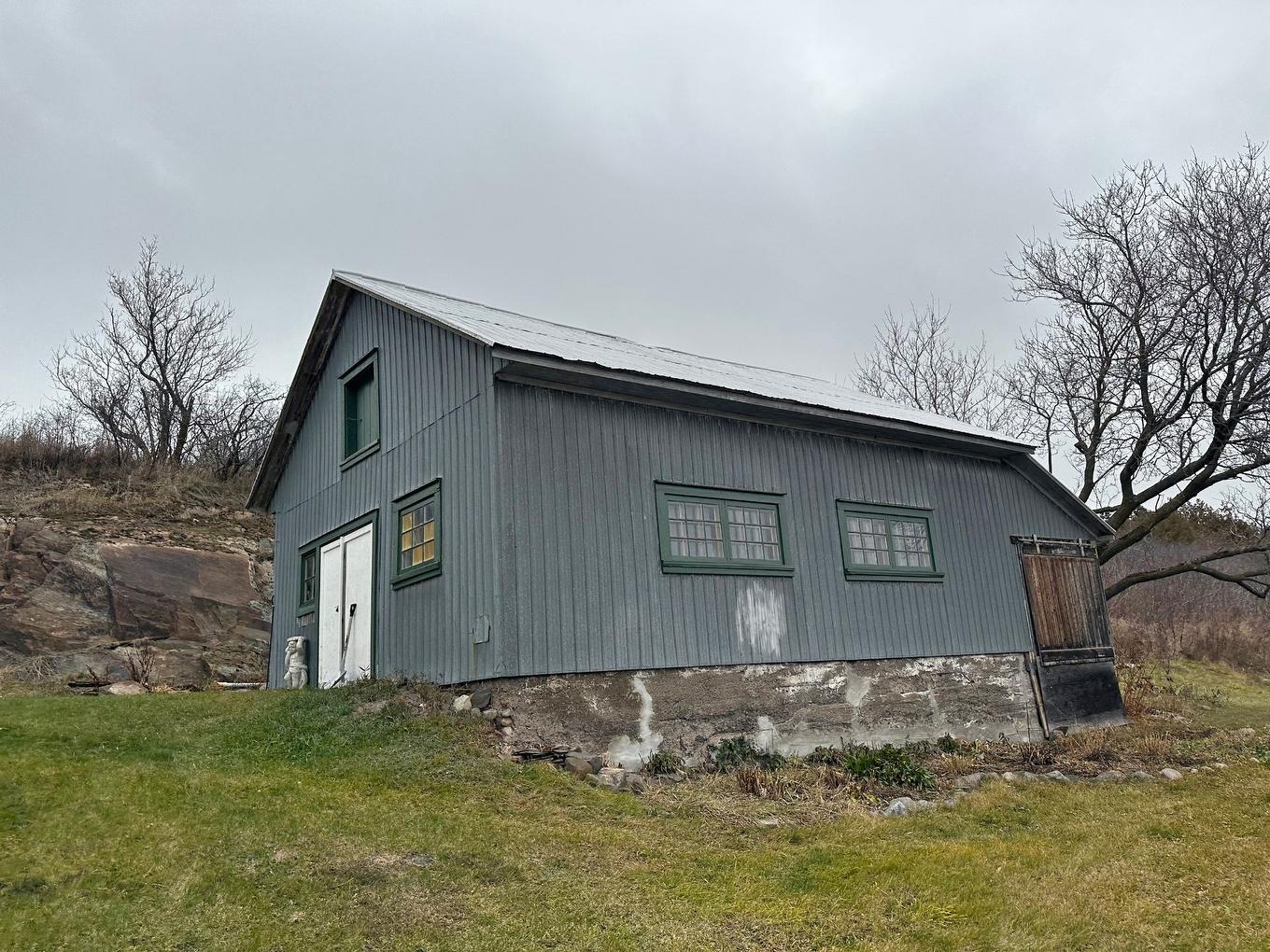 Garage - 50 Route 132 O., Saint-Denis-De La Bouteillerie, QC - Outdoor