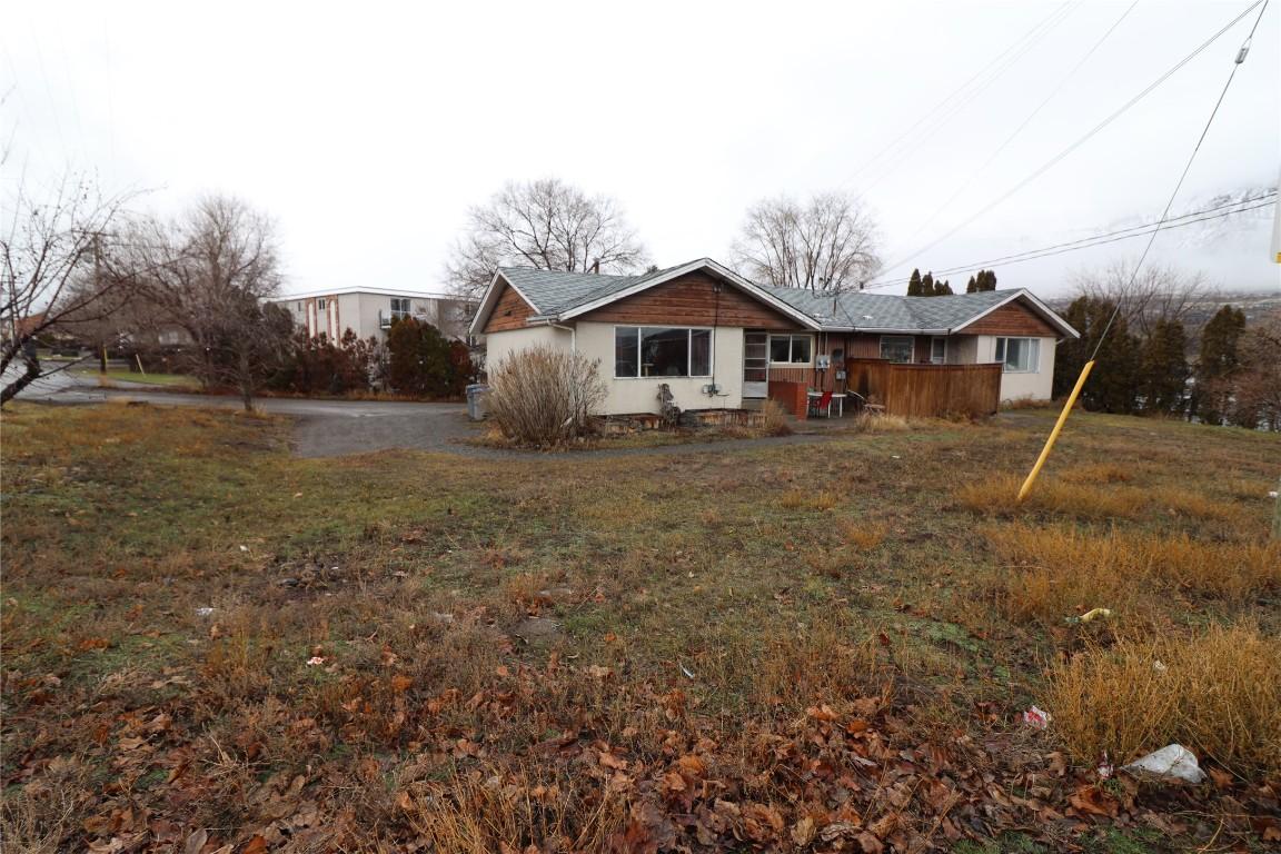 158/160 Vicars Road, Kamloops, BC - Outdoor