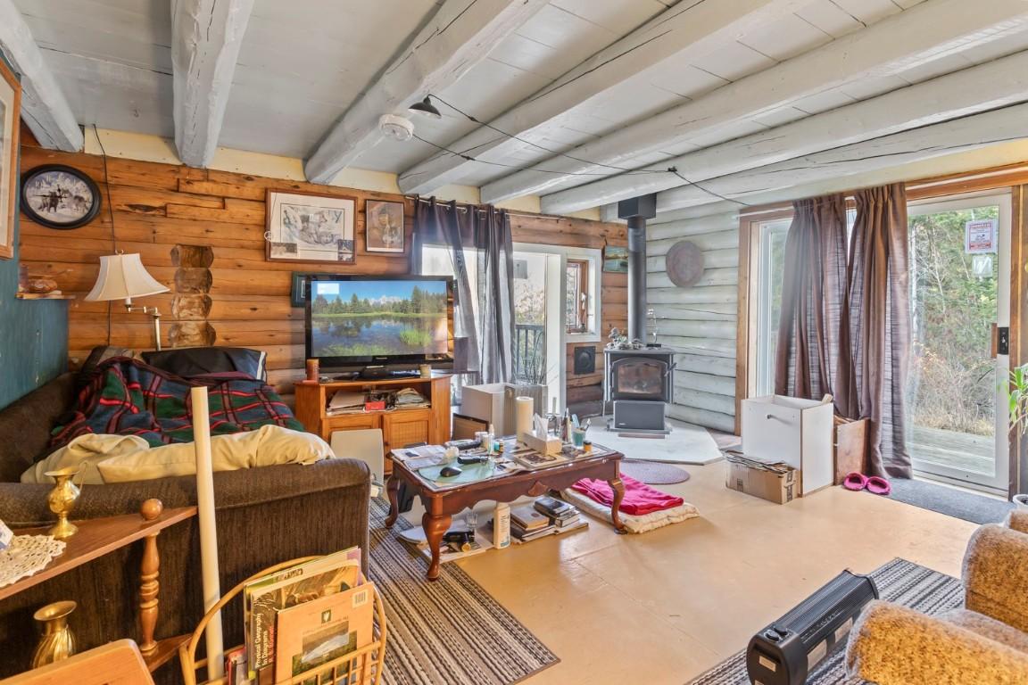 2008 Corn Creek Road, Creston, BC - Indoor