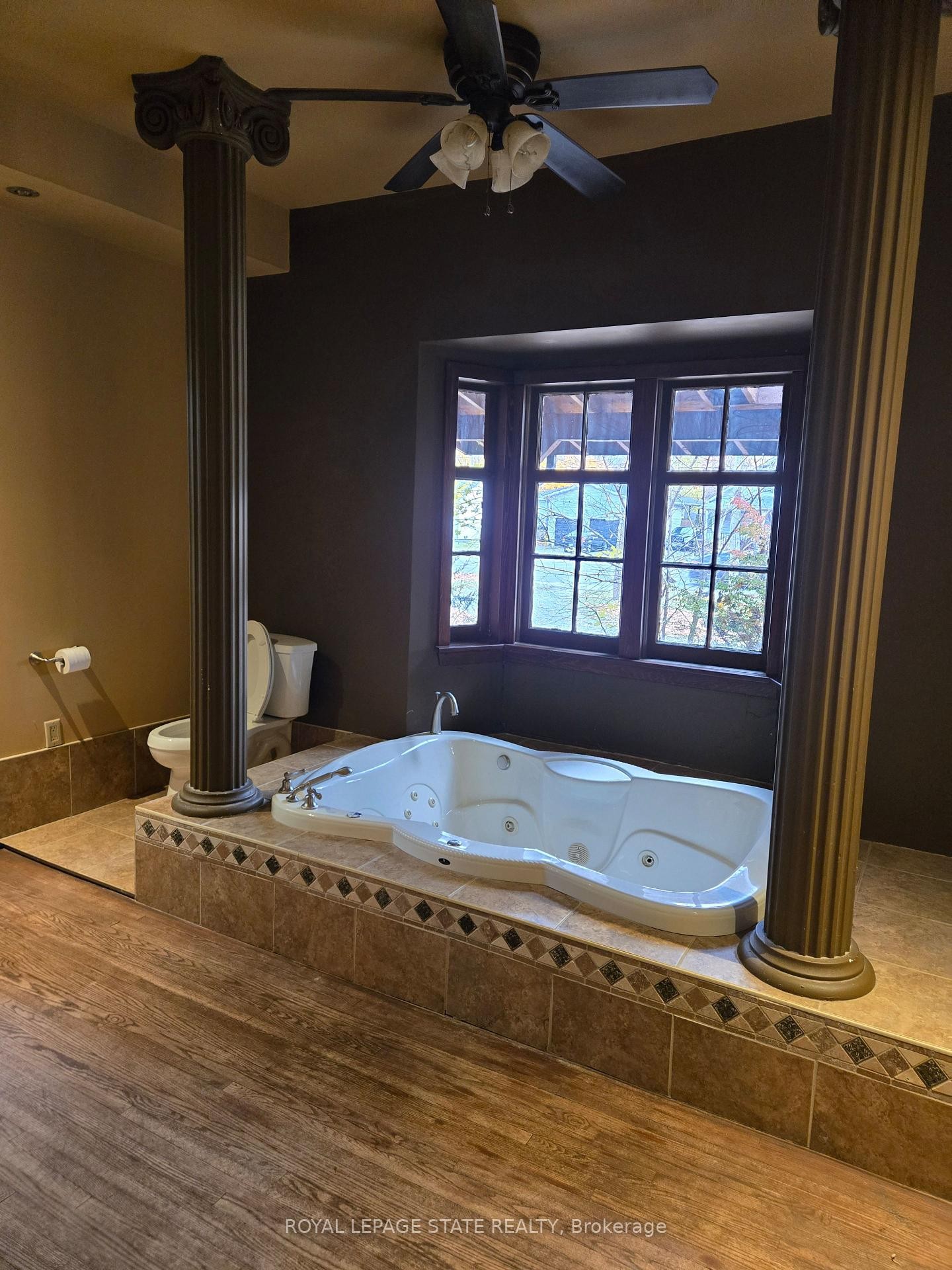 164 Thorold Road, Welland, ON - Indoor Photo Showing Bathroom