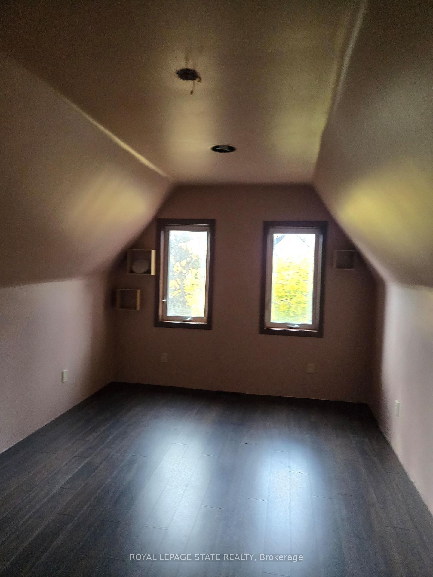 164 Thorold Road, Welland, ON - Indoor Photo Showing Other Room