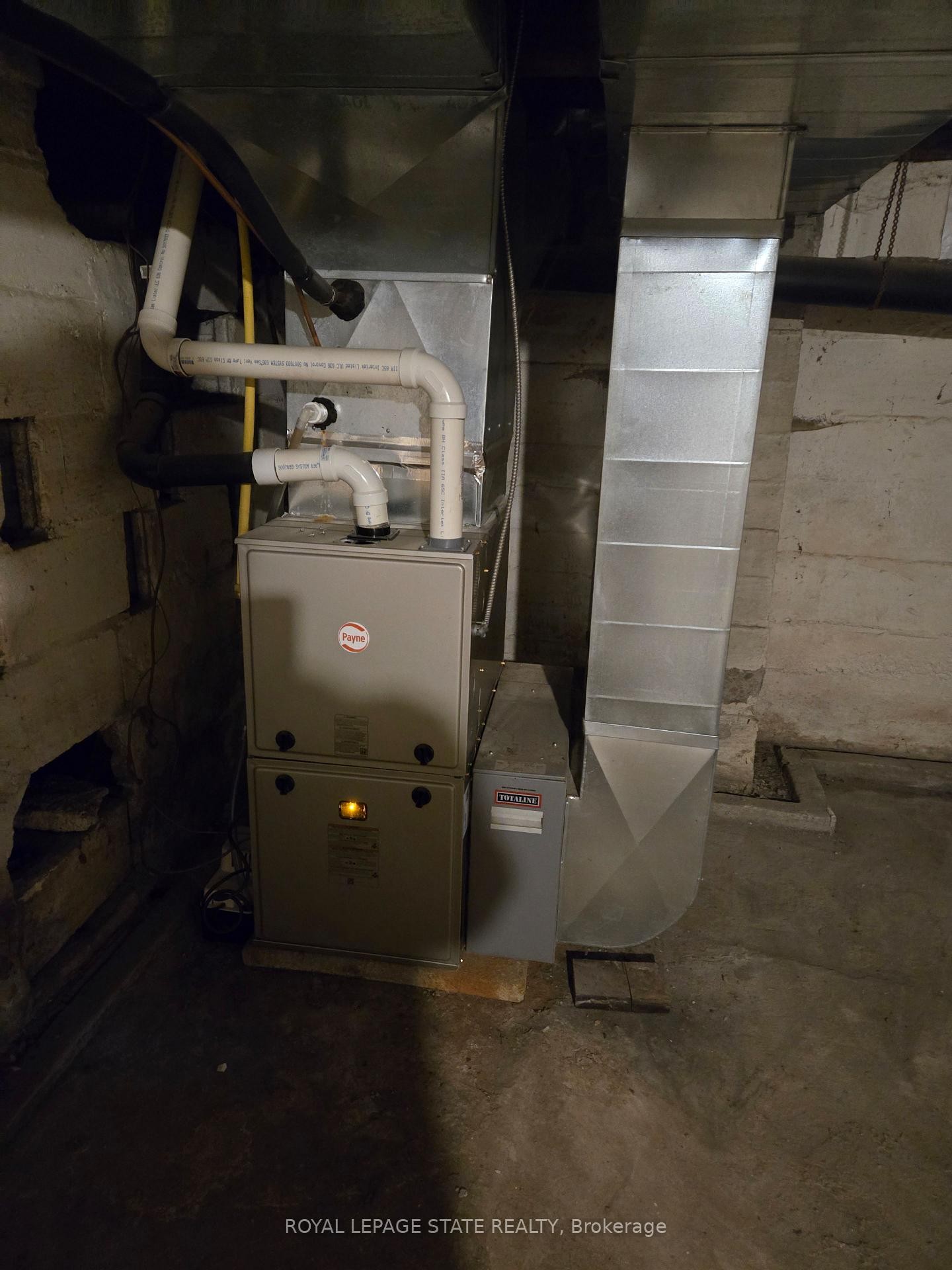 164 Thorold Road, Welland, ON - Indoor Photo Showing Basement