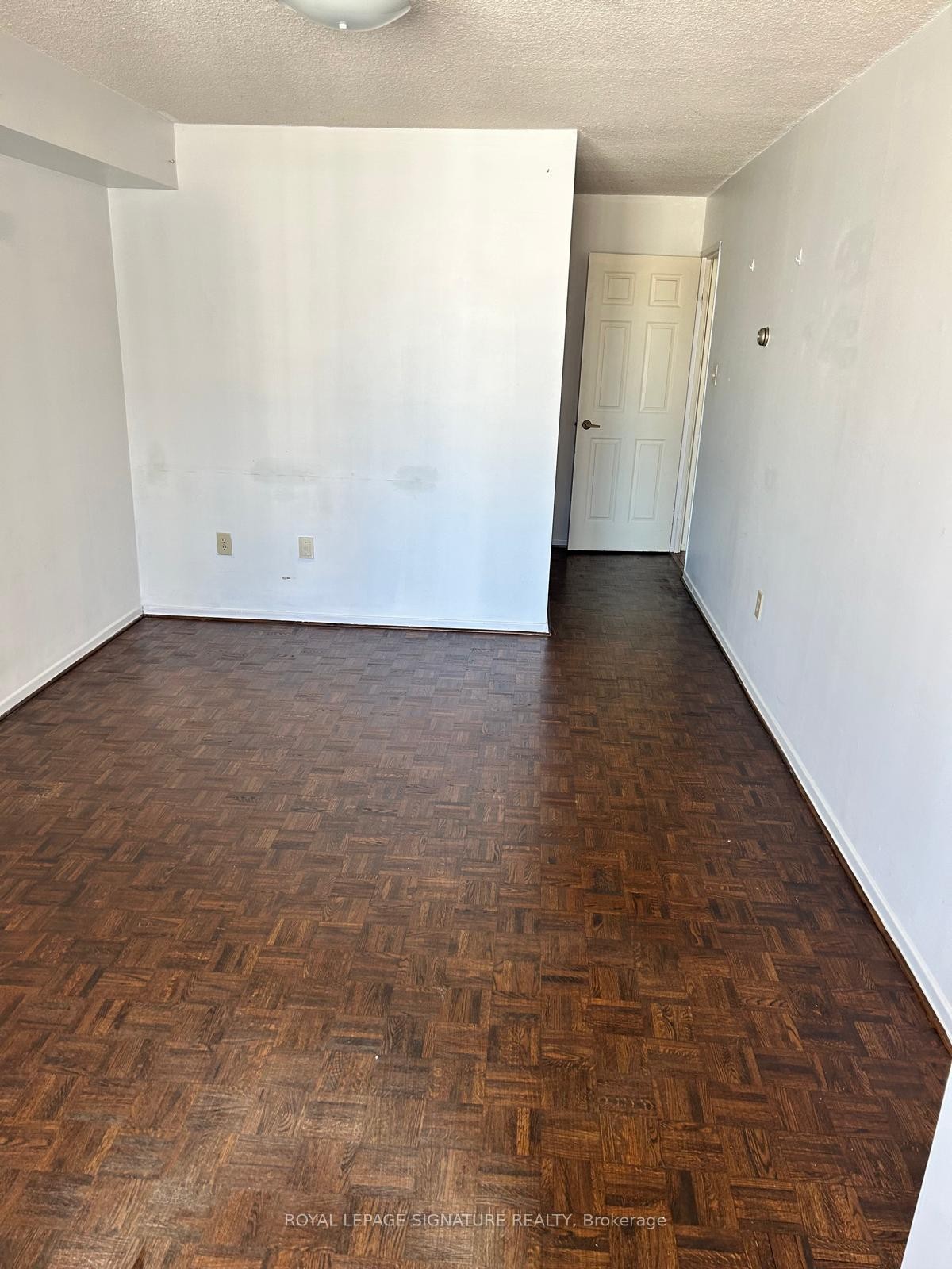 1711-45 Carlton Street, Toronto, ON - Indoor Photo Showing Other Room