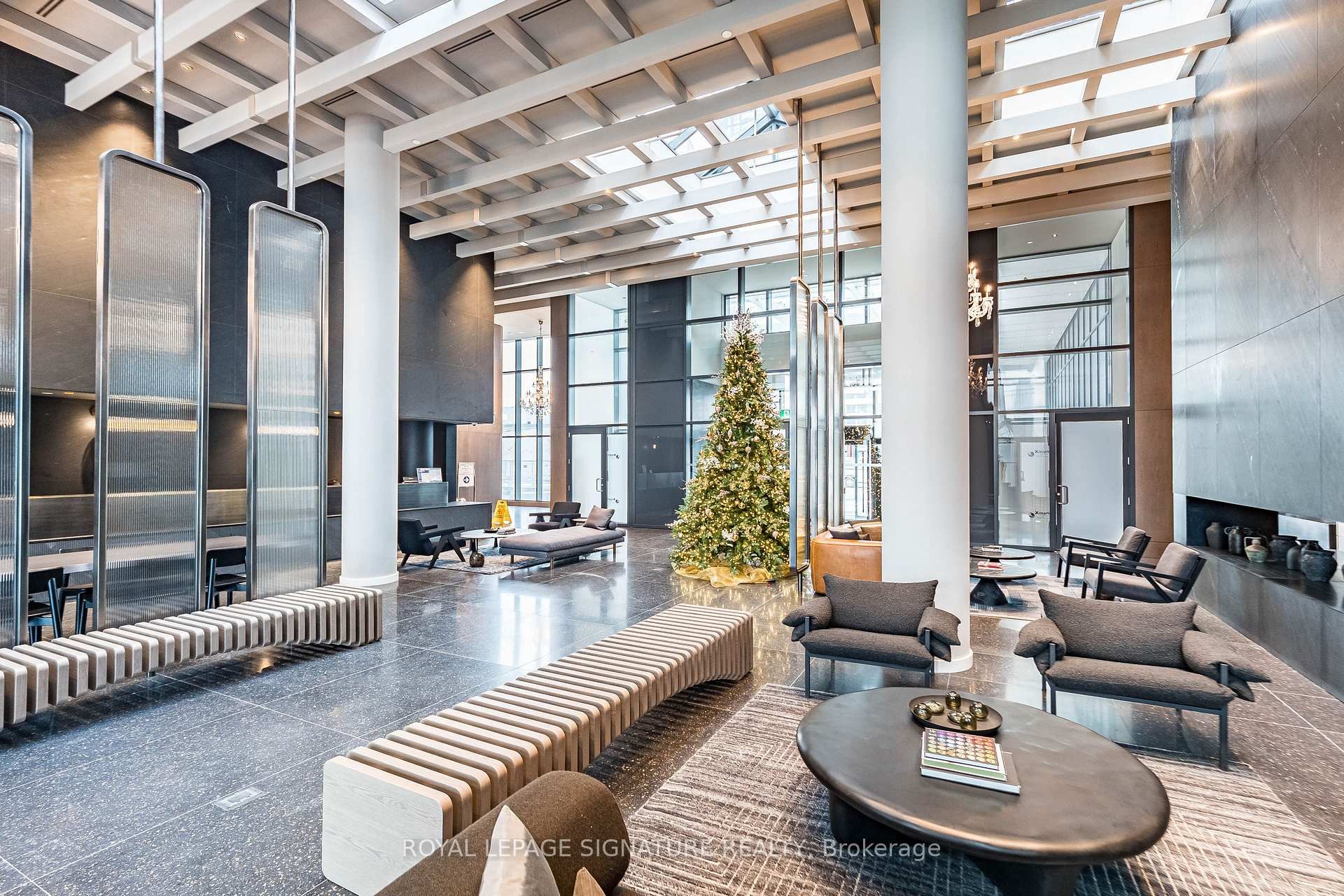 3007-8 Interchange Way, Vaughan, ON - Indoor