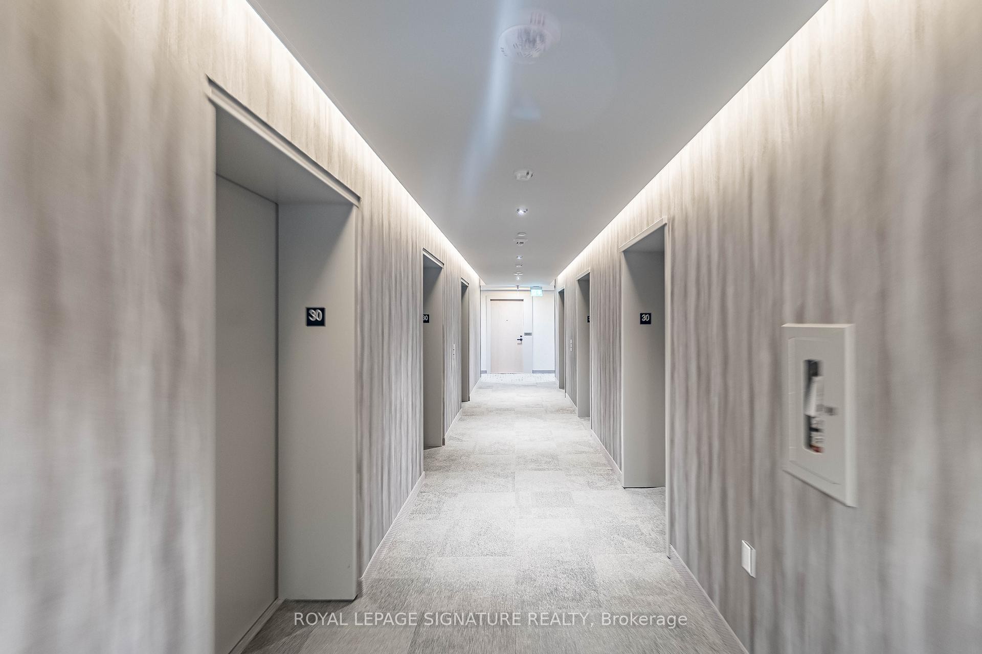 3007-8 Interchange Way, Vaughan, ON - Indoor Photo Showing Other Room