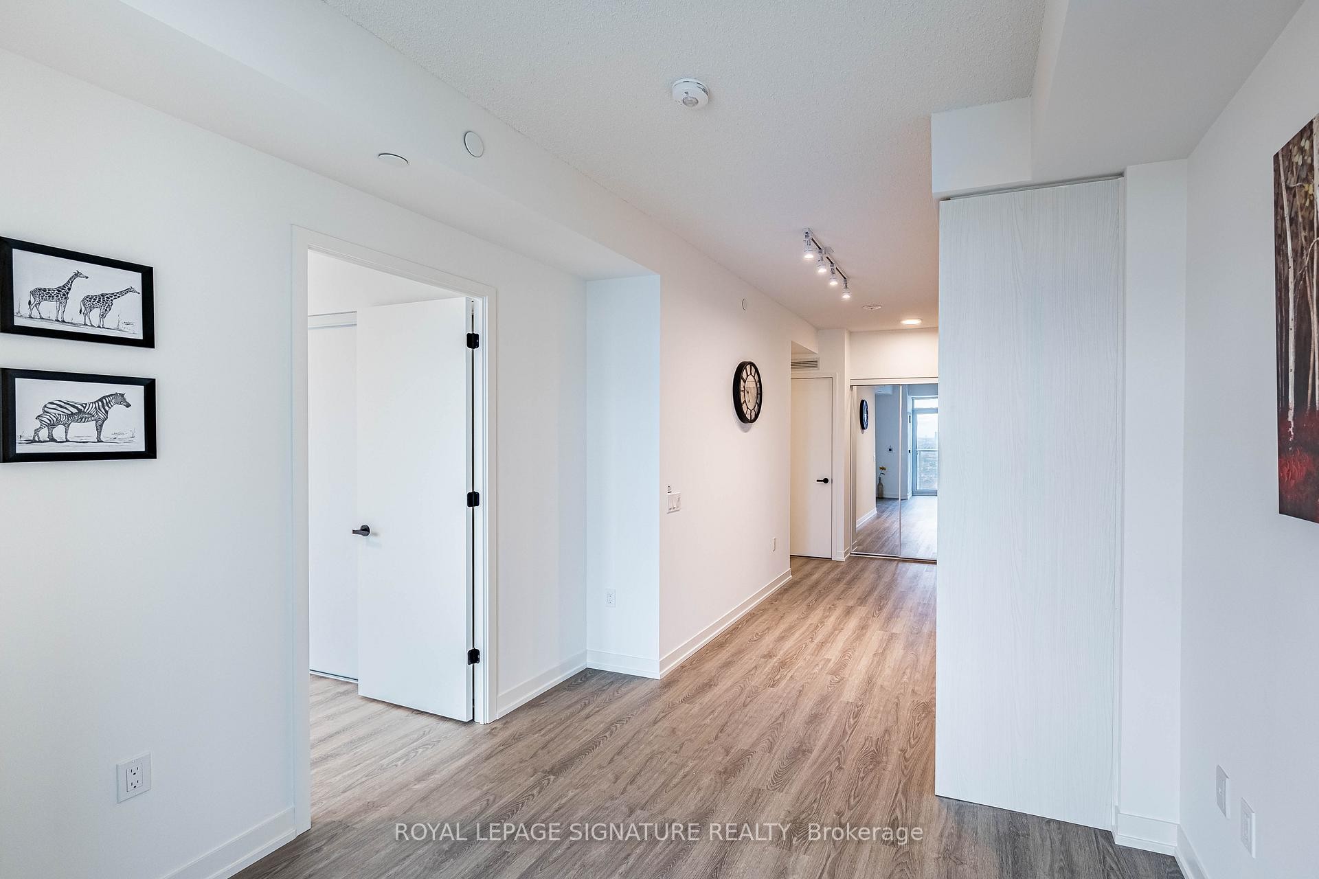 3007-8 Interchange Way, Vaughan, ON - Indoor Photo Showing Other Room