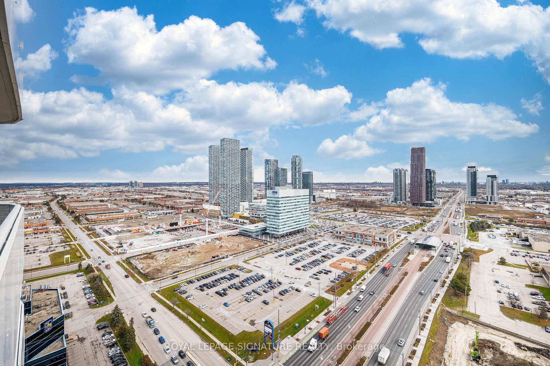 3007-8 Interchange Way, Vaughan, ON - Outdoor With View