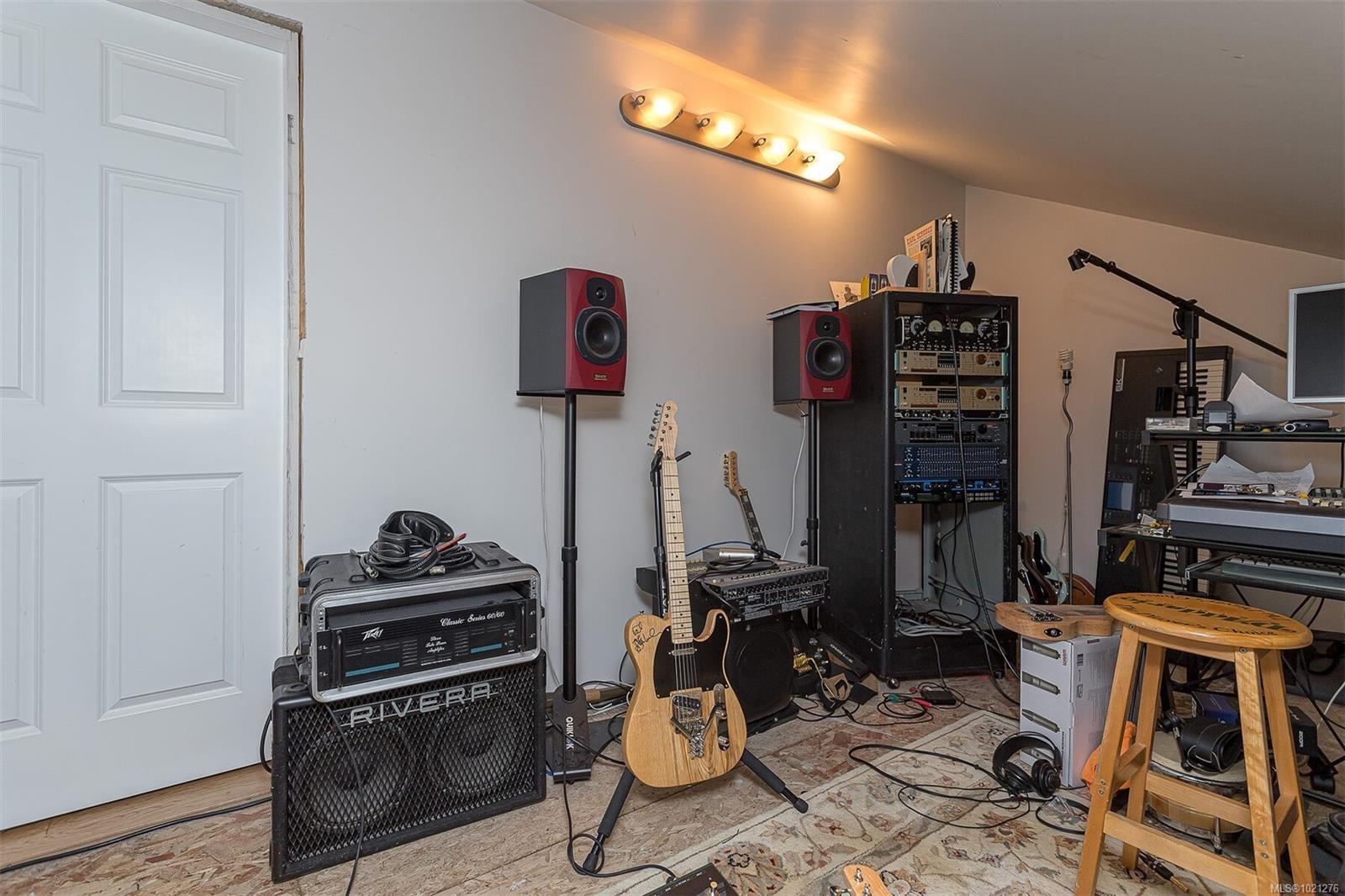 1914 Maple Ave South, Sooke, BC