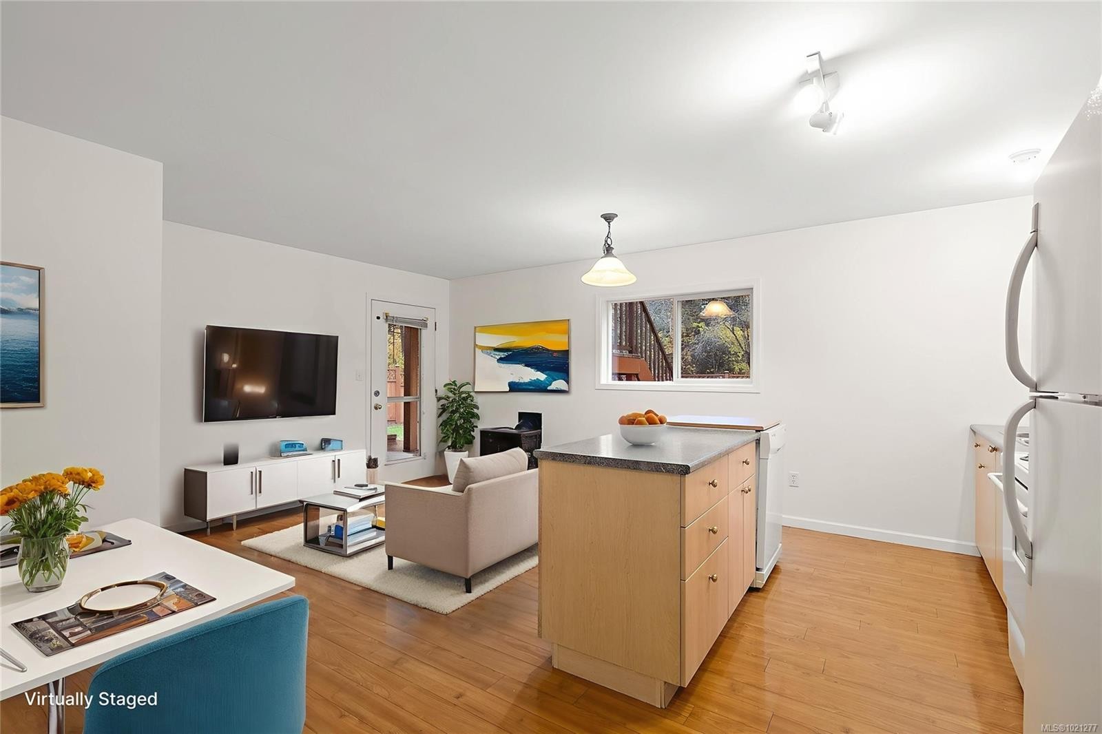 2417 Selwyn Rd, Langford, BC