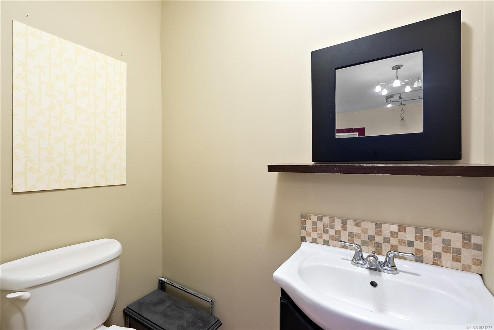 2417 Selwyn Rd, Langford, BC