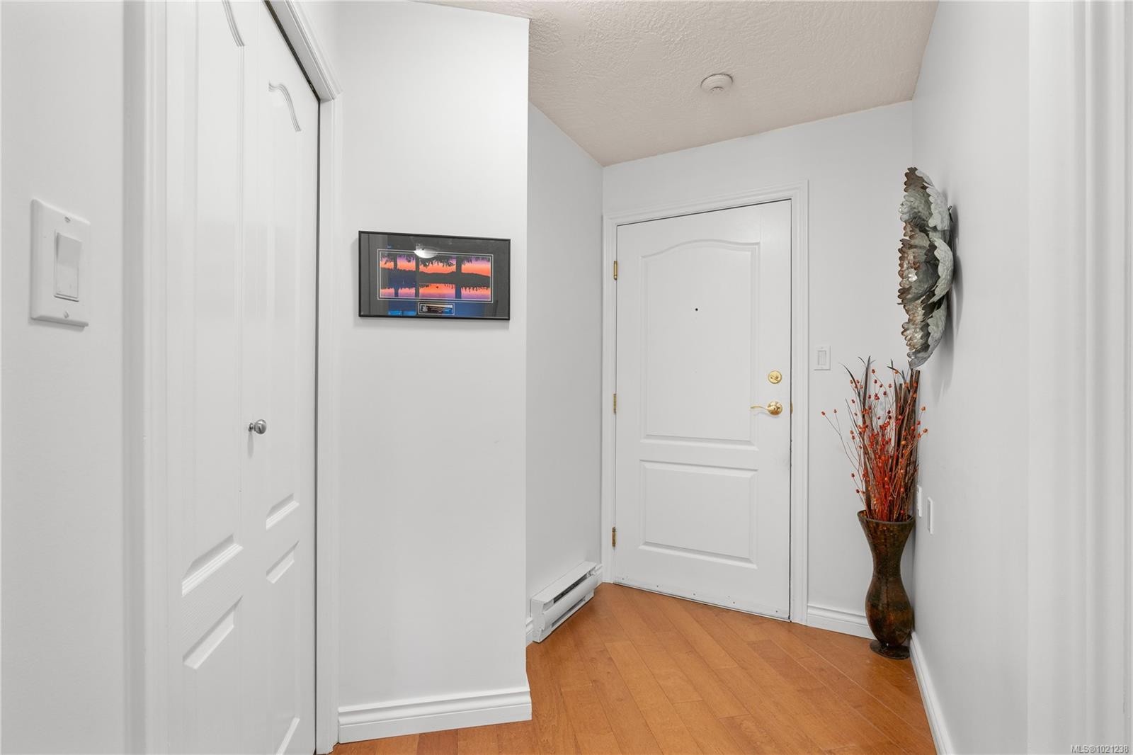 304-1 Buddy Rd, View Royal, BC - Indoor Photo Showing Other Room