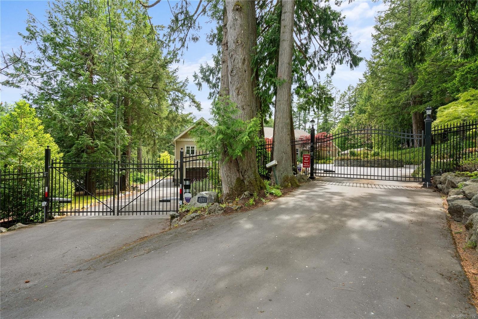 441 Glendower Rd, Saanich, BC