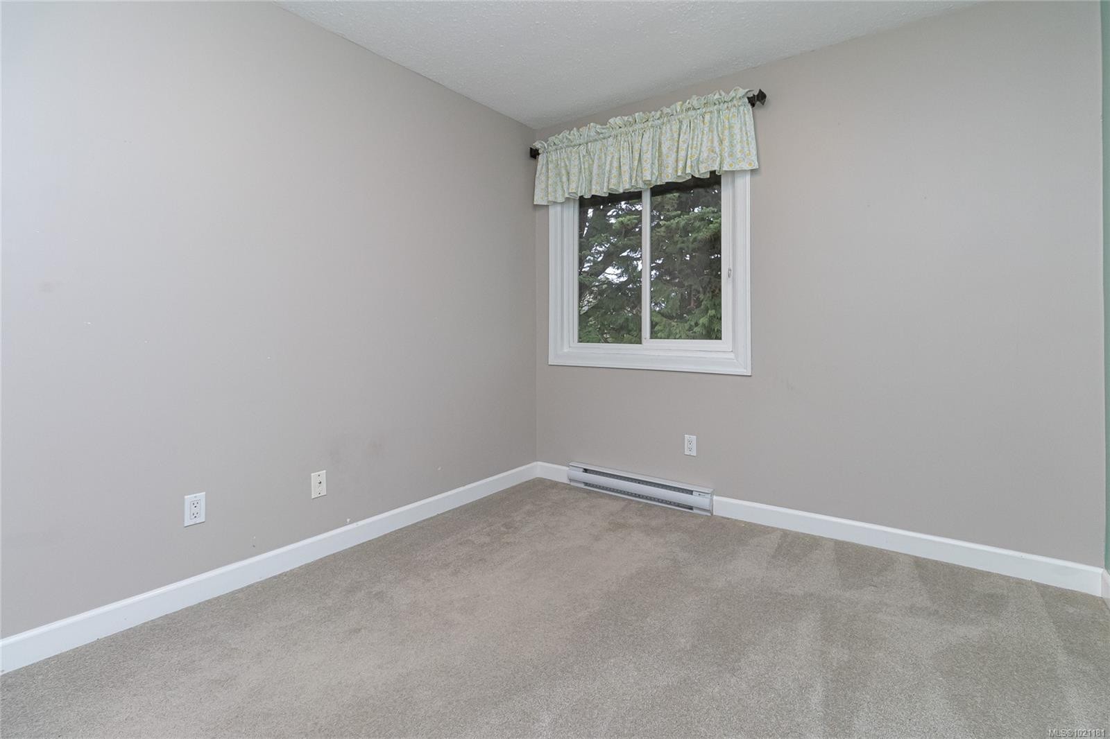 506-69 Gorge Rd West, Saanich, BC - Indoor Photo Showing Other Room