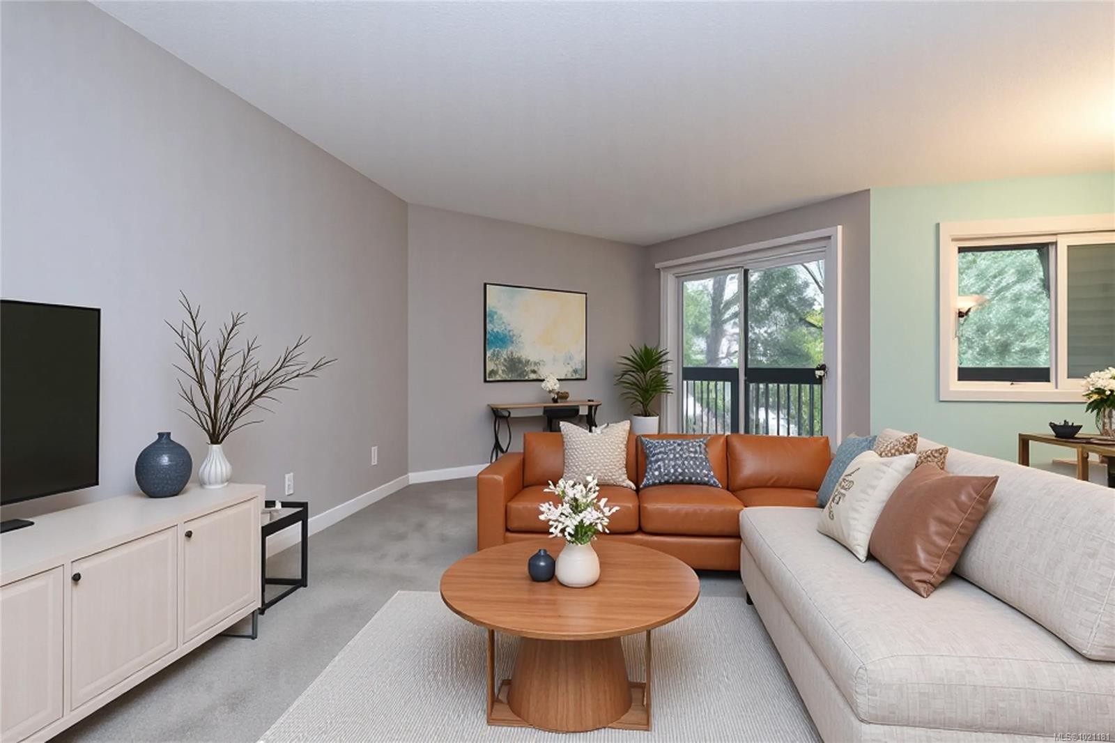 506-69 Gorge Rd West, Saanich, BC - Indoor Photo Showing Living Room