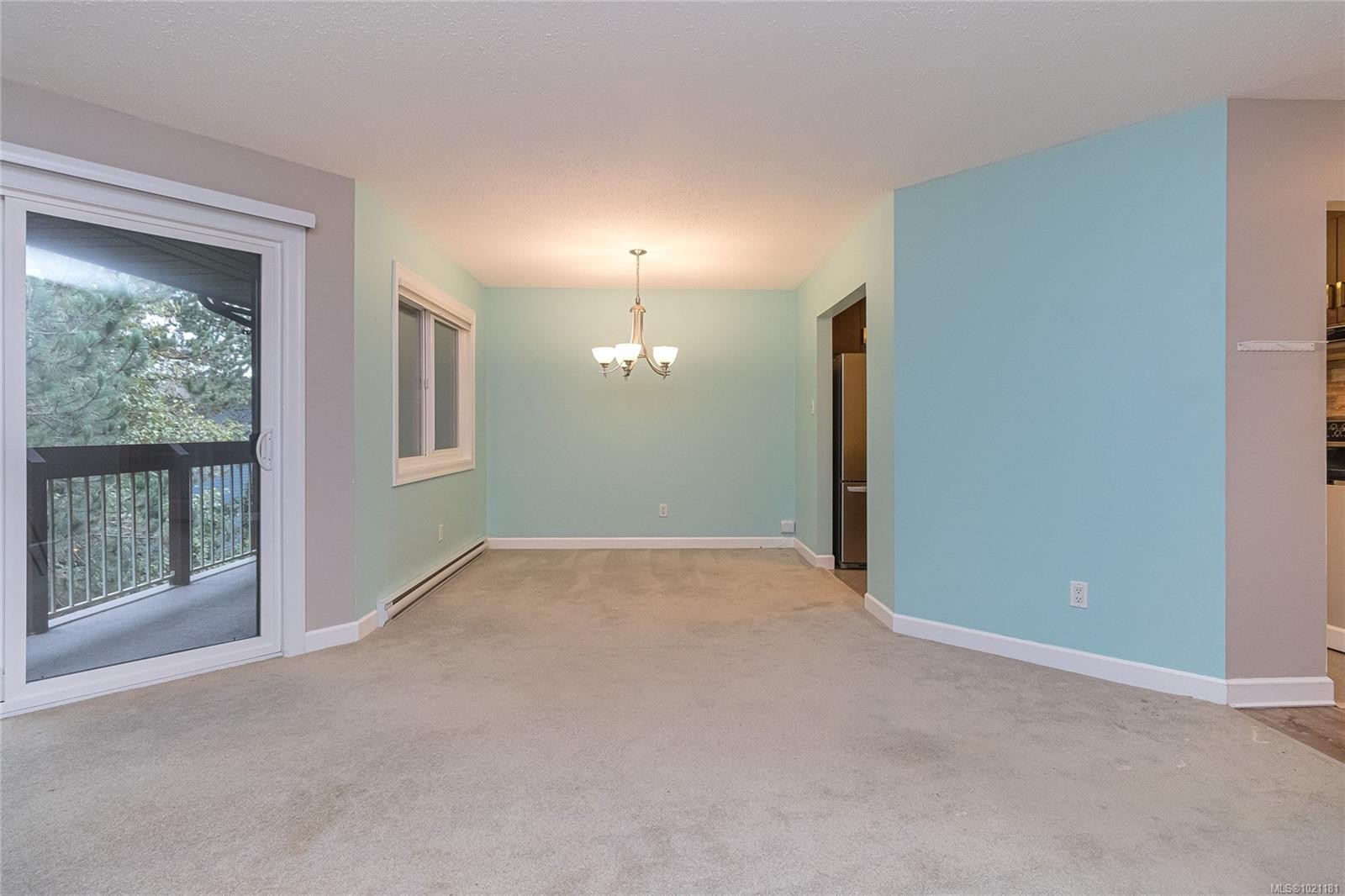 506-69 Gorge Rd West, Saanich, BC - Indoor Photo Showing Other Room