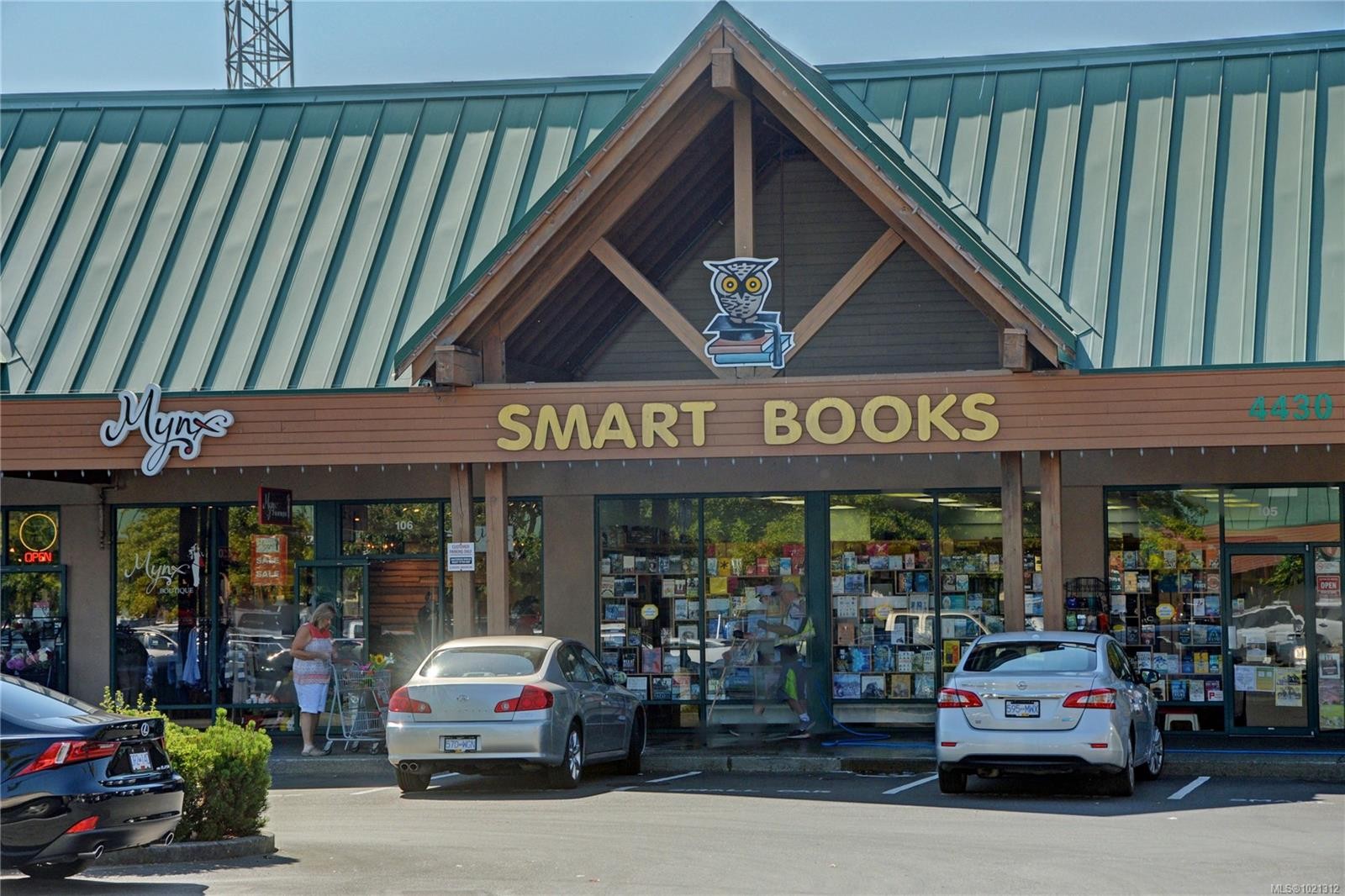 7-4355 Viewmont Ave, Saanich, BC