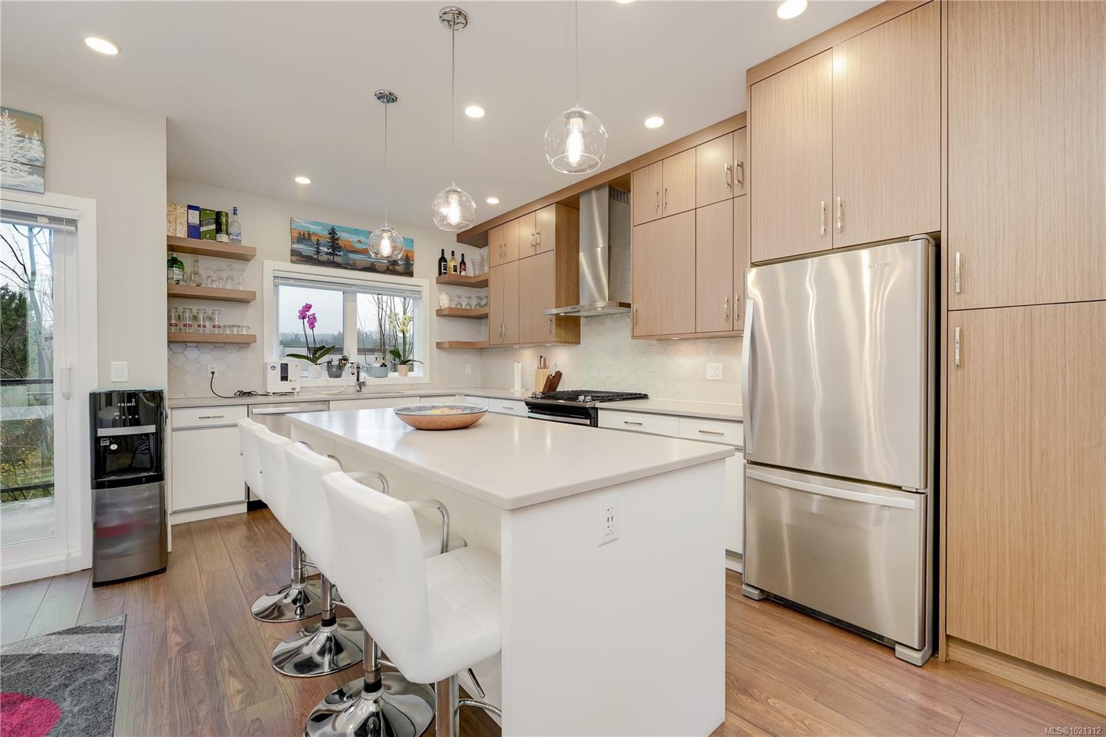 7-4355 Viewmont Ave, Saanich, BC