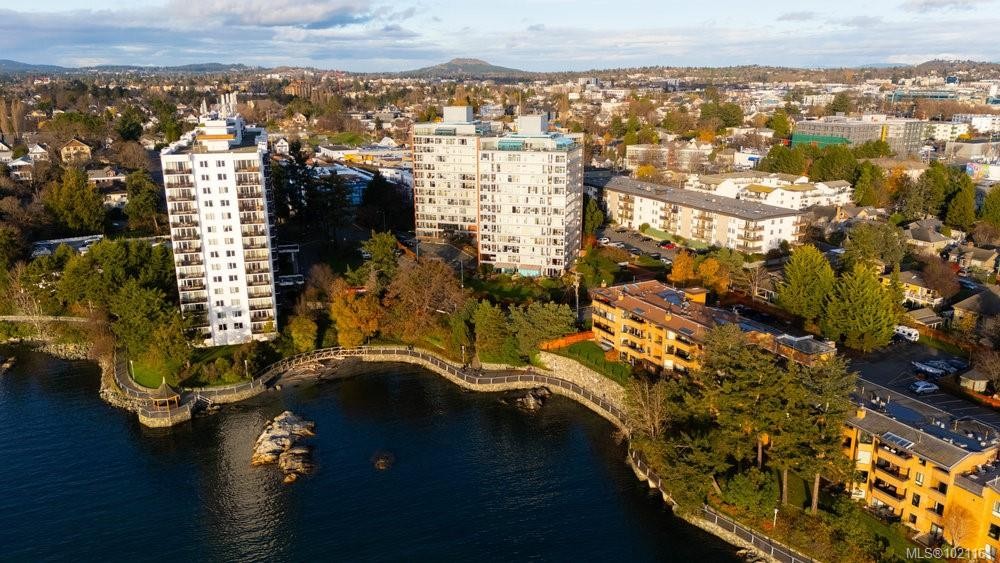 702-325 Maitland St, Victoria, BC - Outdoor With Body Of Water With View