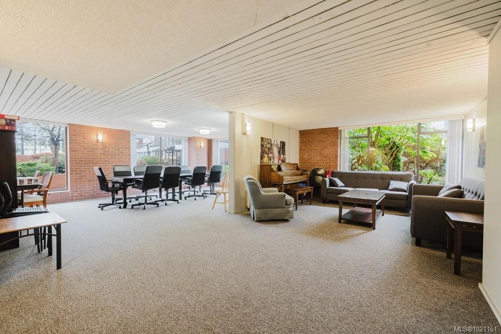702-325 Maitland St, Victoria, BC - Indoor
