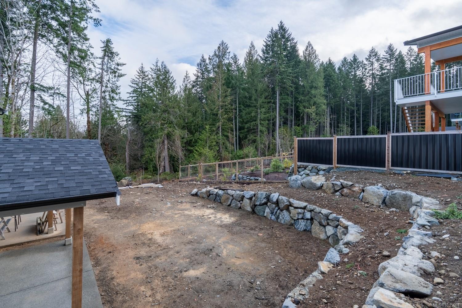 672 Sanderson Rd, Ladysmith, BC - Outdoor