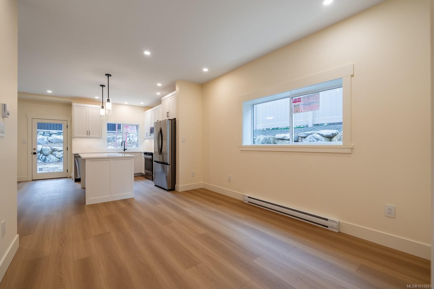 672 Sanderson Rd, Ladysmith, BC - Indoor