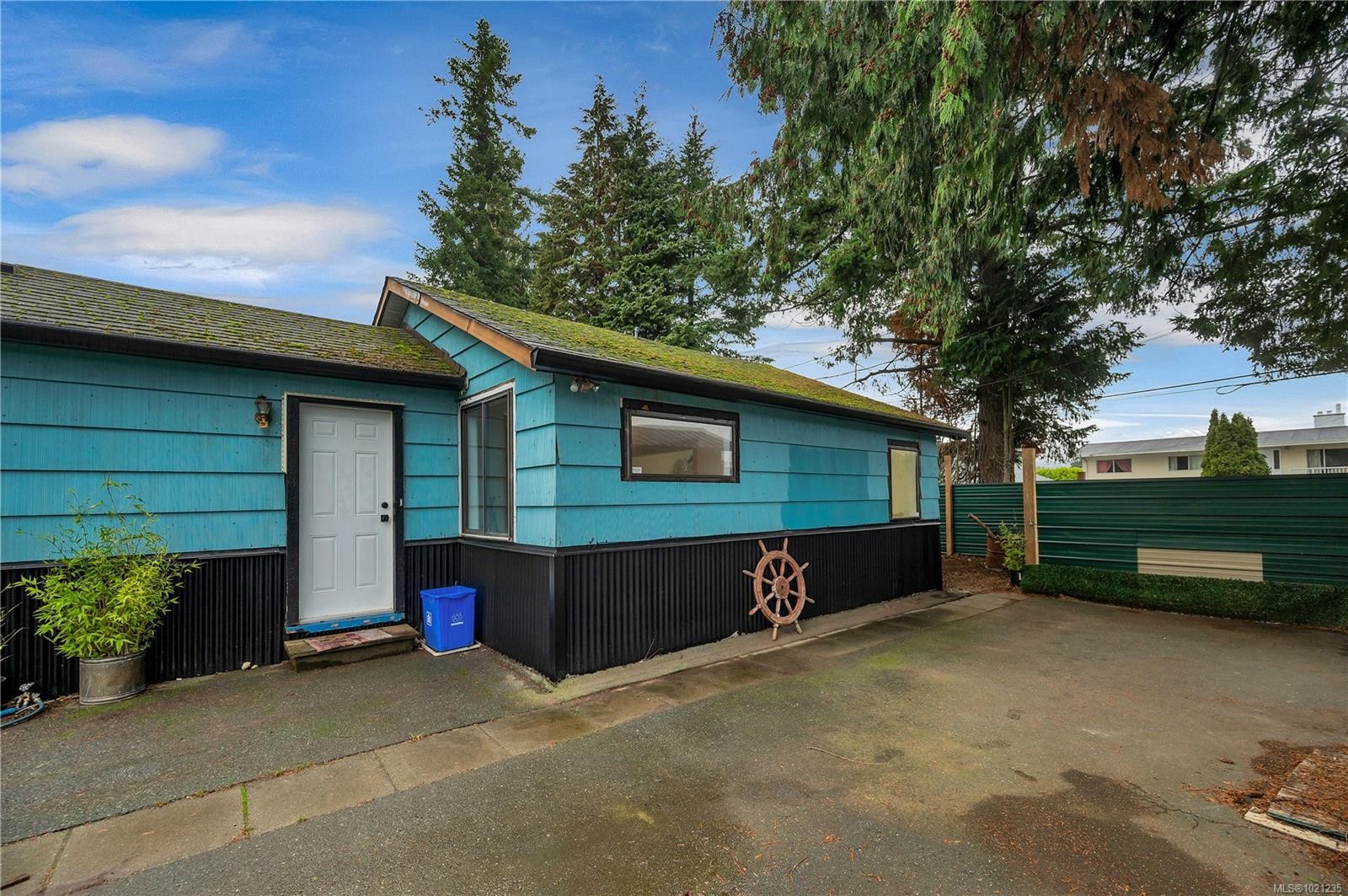 517 Dogwood St, Campbell River, BC