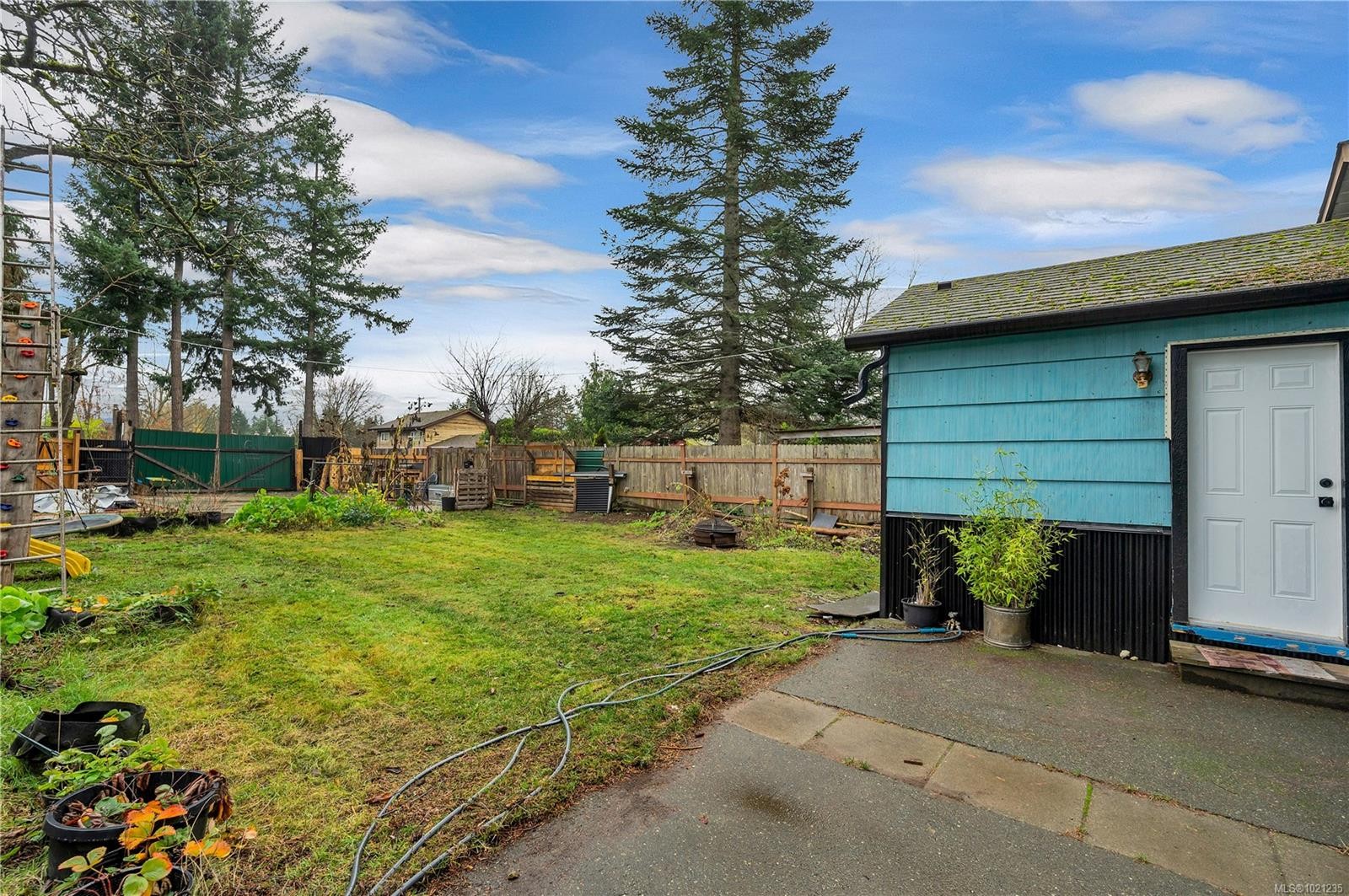 517 Dogwood St, Campbell River, BC