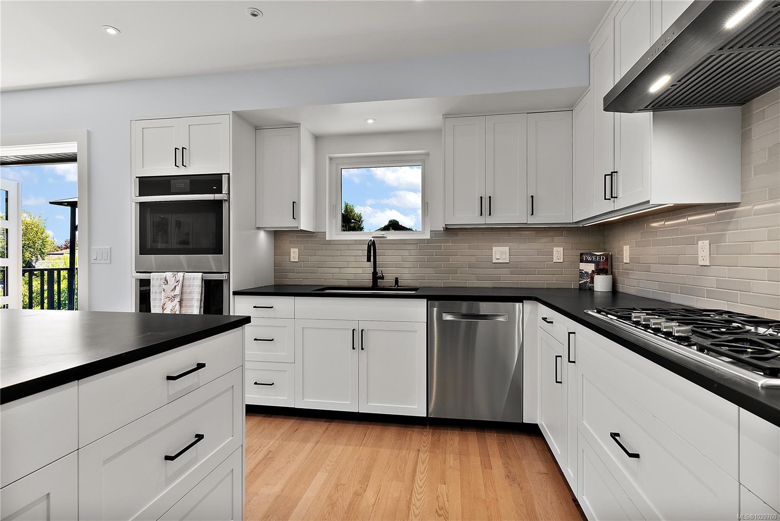 2095 Lorne Terr, Oak Bay, BC