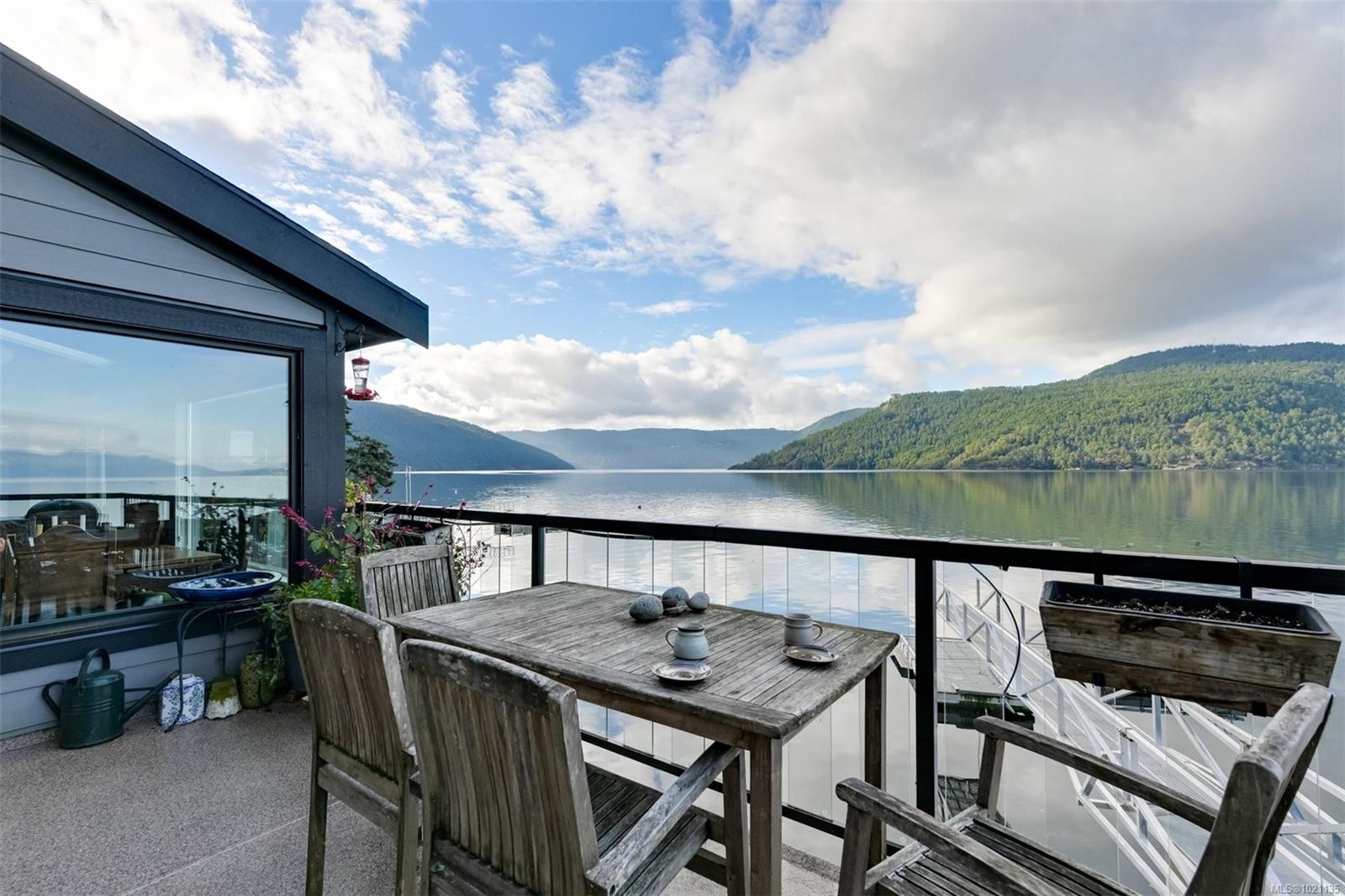 6800 Mark Lane, Central Saanich, BC