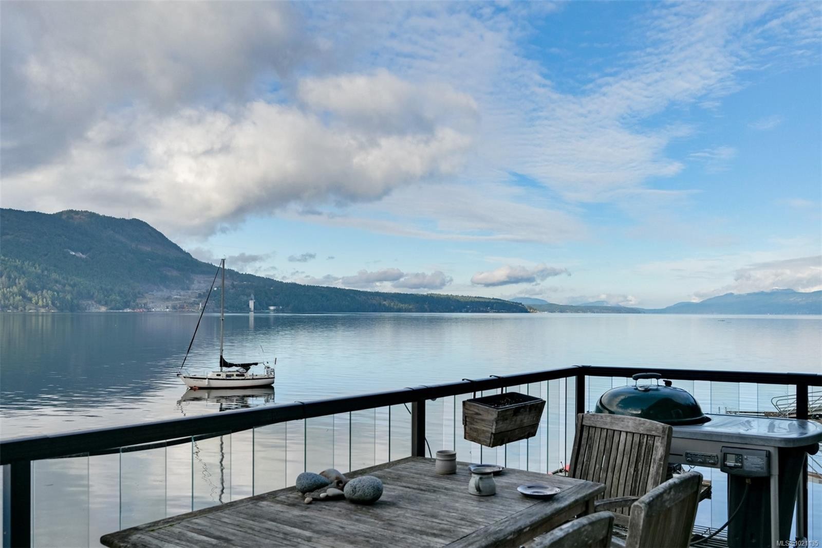 6800 Mark Lane, Central Saanich, BC