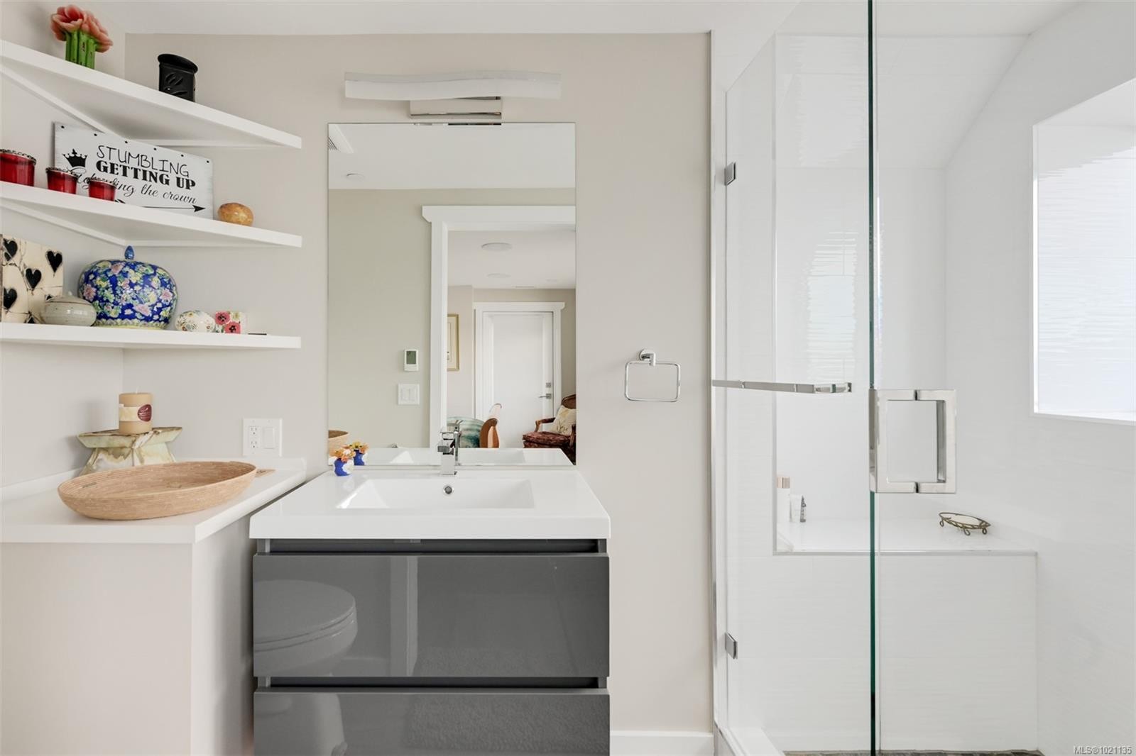 6800 Mark Lane, Central Saanich, BC