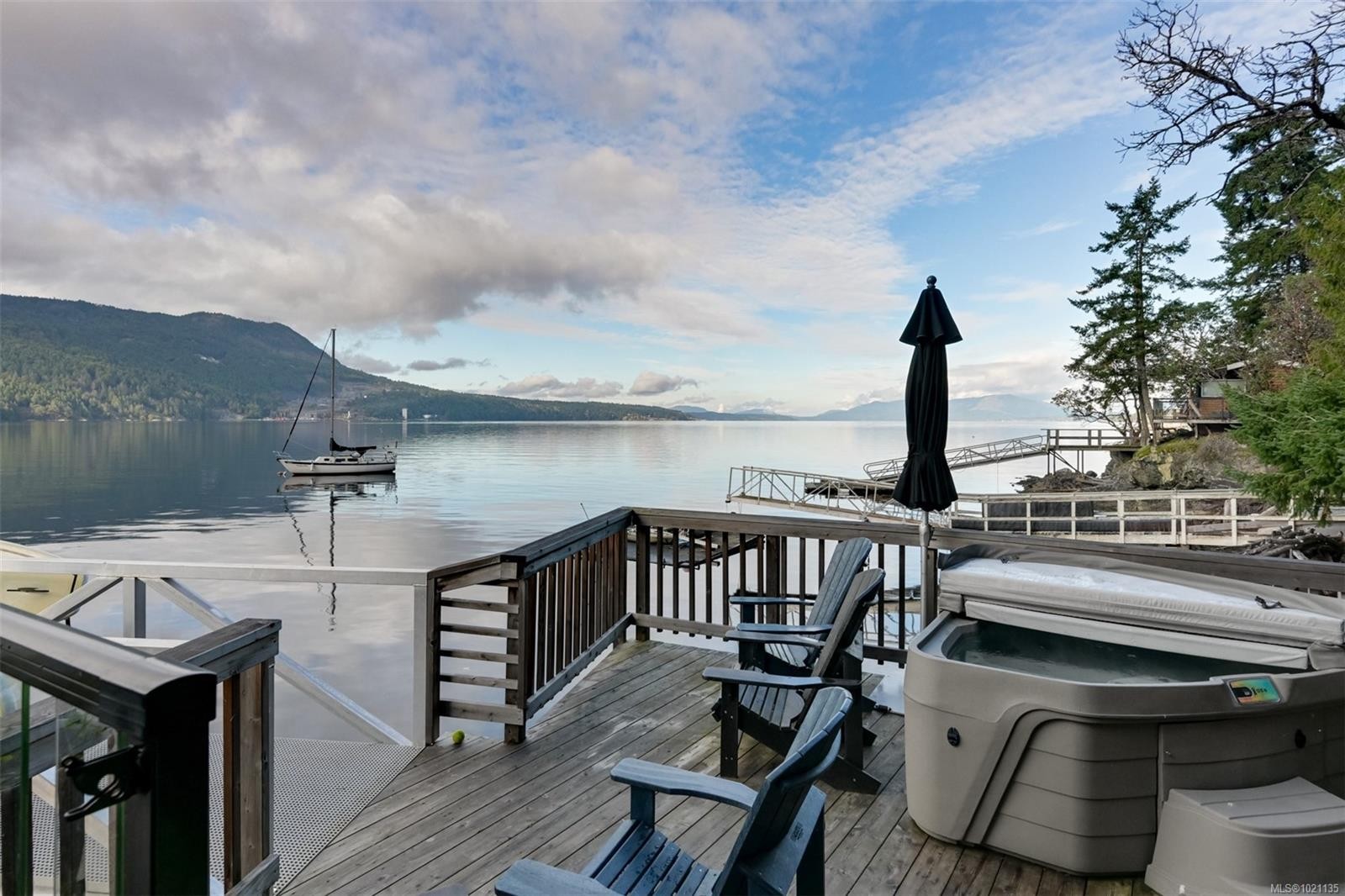 6800 Mark Lane, Central Saanich, BC