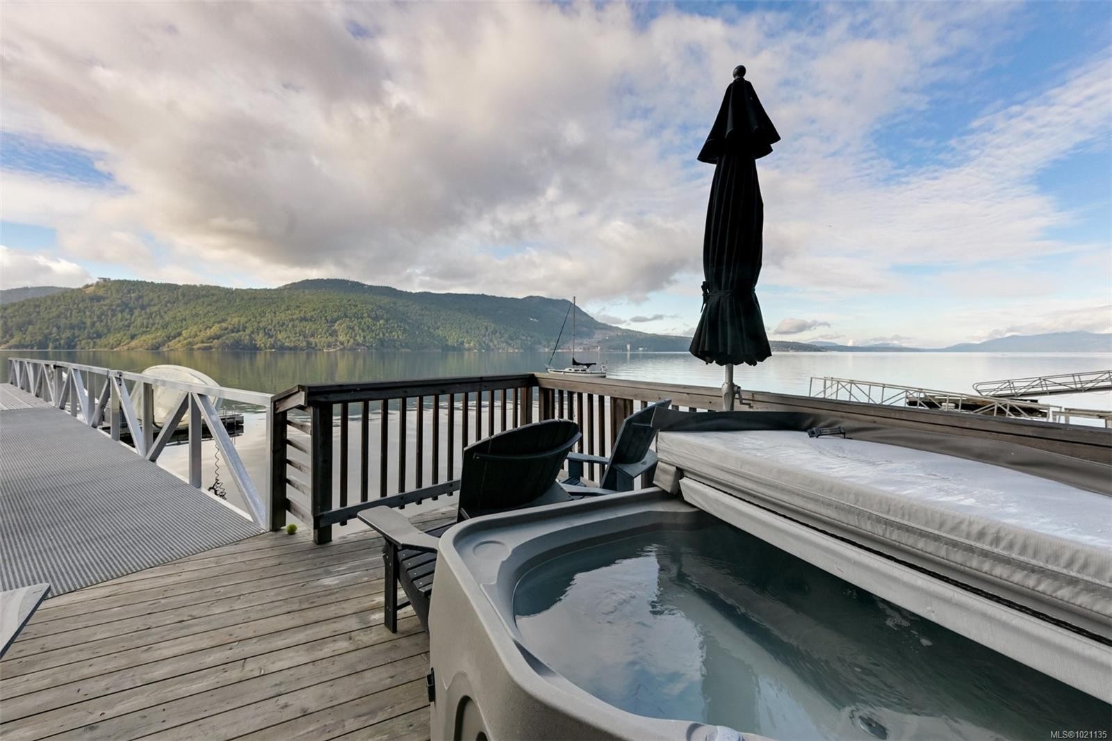 6800 Mark Lane, Central Saanich, BC