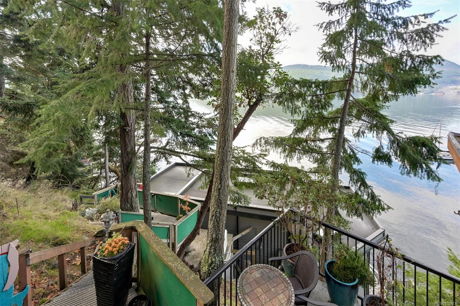 6800 Mark Lane, Central Saanich, BC