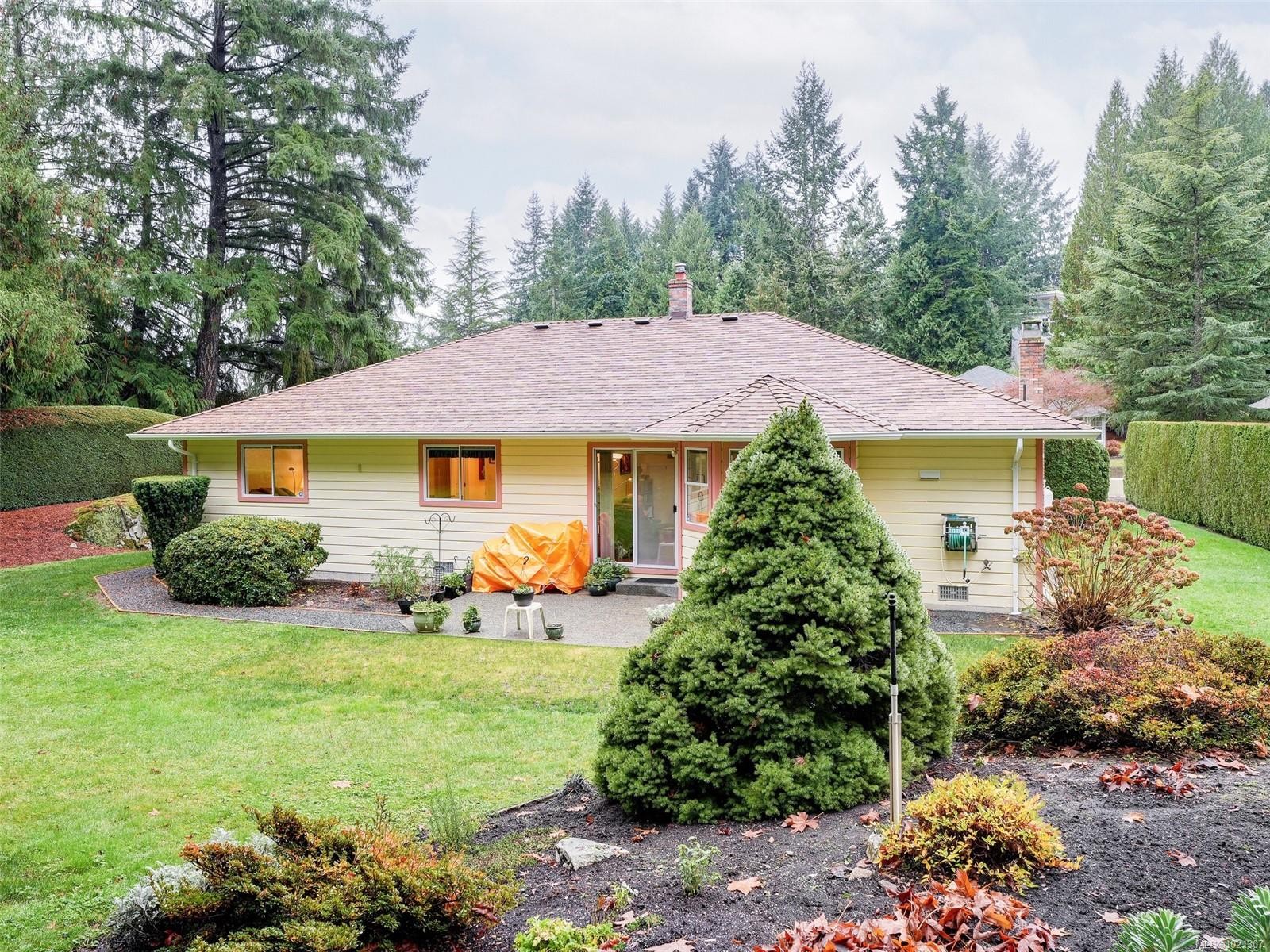 8618 Kingcome Cres, North Saanich, BC